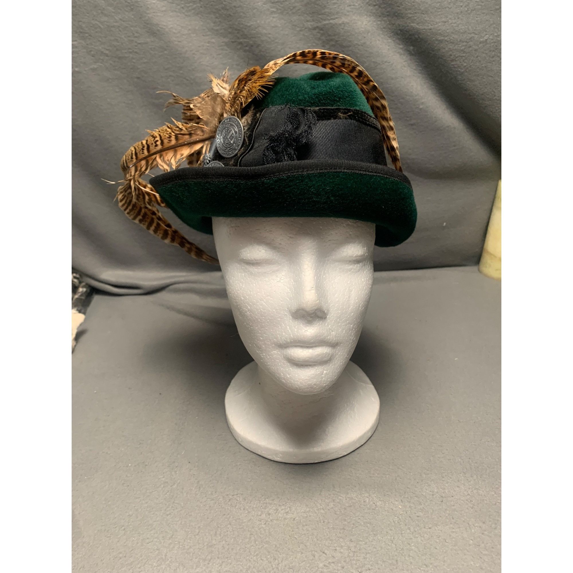 Vintage Tyrolean Green Felt Fedora Hat With Feather & Button Accents Size ONE SIZE - 11 Thumbnail