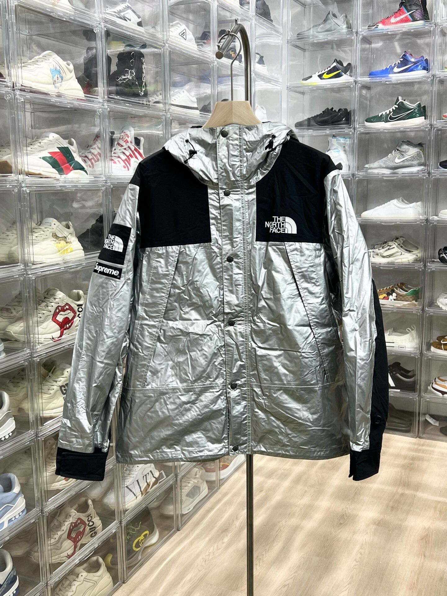 Supreme Supreme TNF Silver Jacket Size L Size US L / EU 52-54 / 3 - 1 Thumbnail