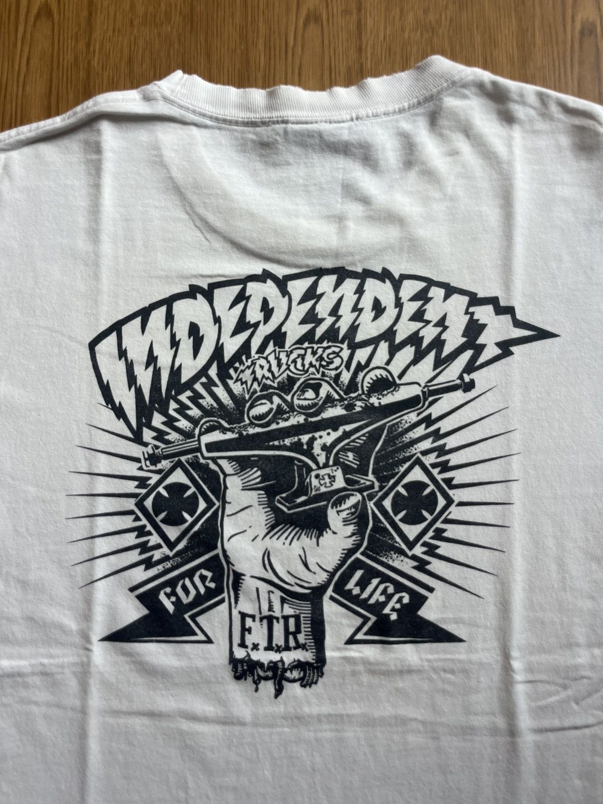 Independent Truck Co. Vintage INDEPENDENT TRUCKS Skateboard 00’s Tshirt Size US L / EU 52-54 / 3 - 8 Thumbnail