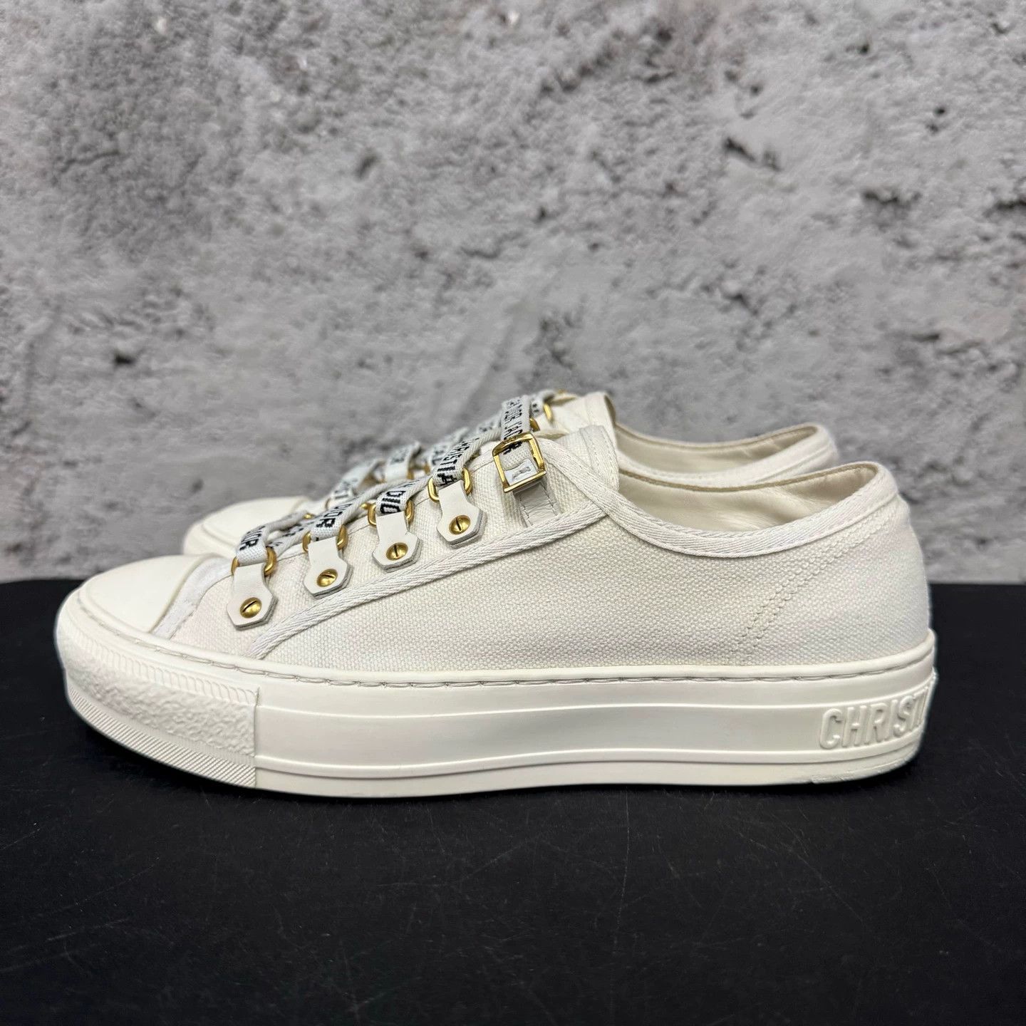 Dior Dior Used Sneakers Women's 36 Size US 5 / IT 35 - 2 Thumbnail
