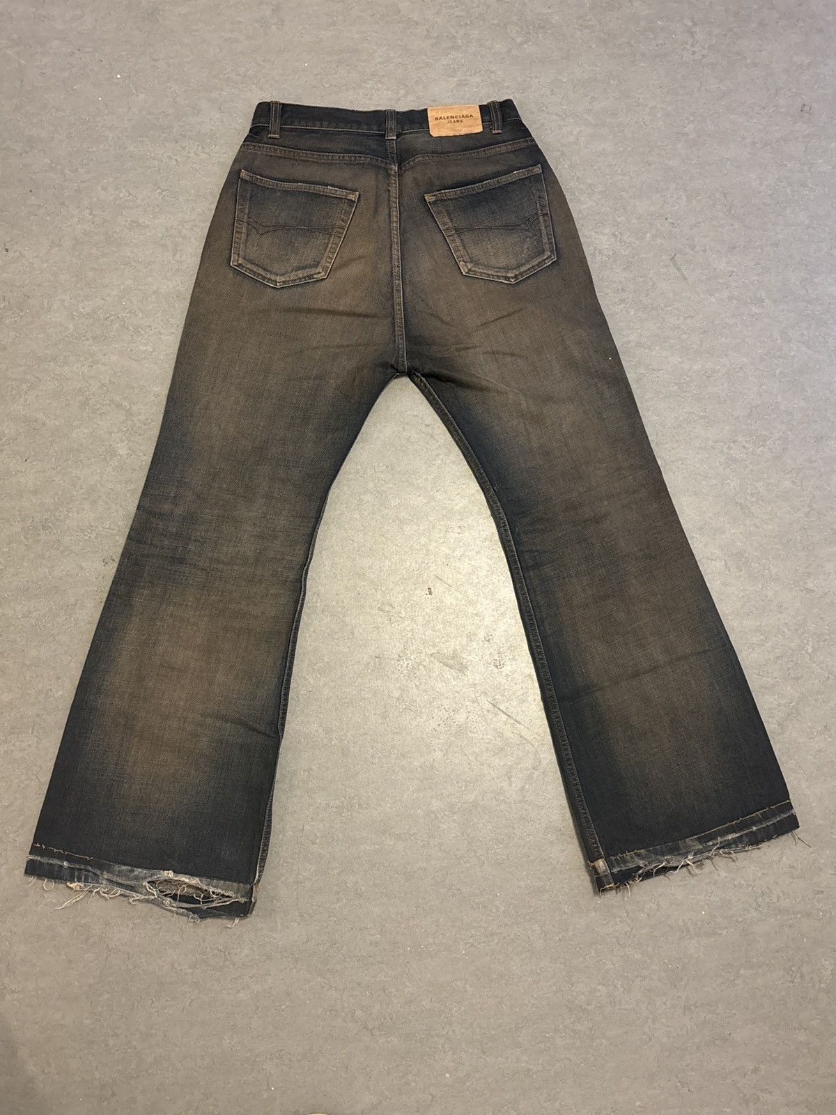 Balenciaga Balenciaga Unifit FW22 Flared Denim Dark Navy Size US 29 - 1 Thumbnail