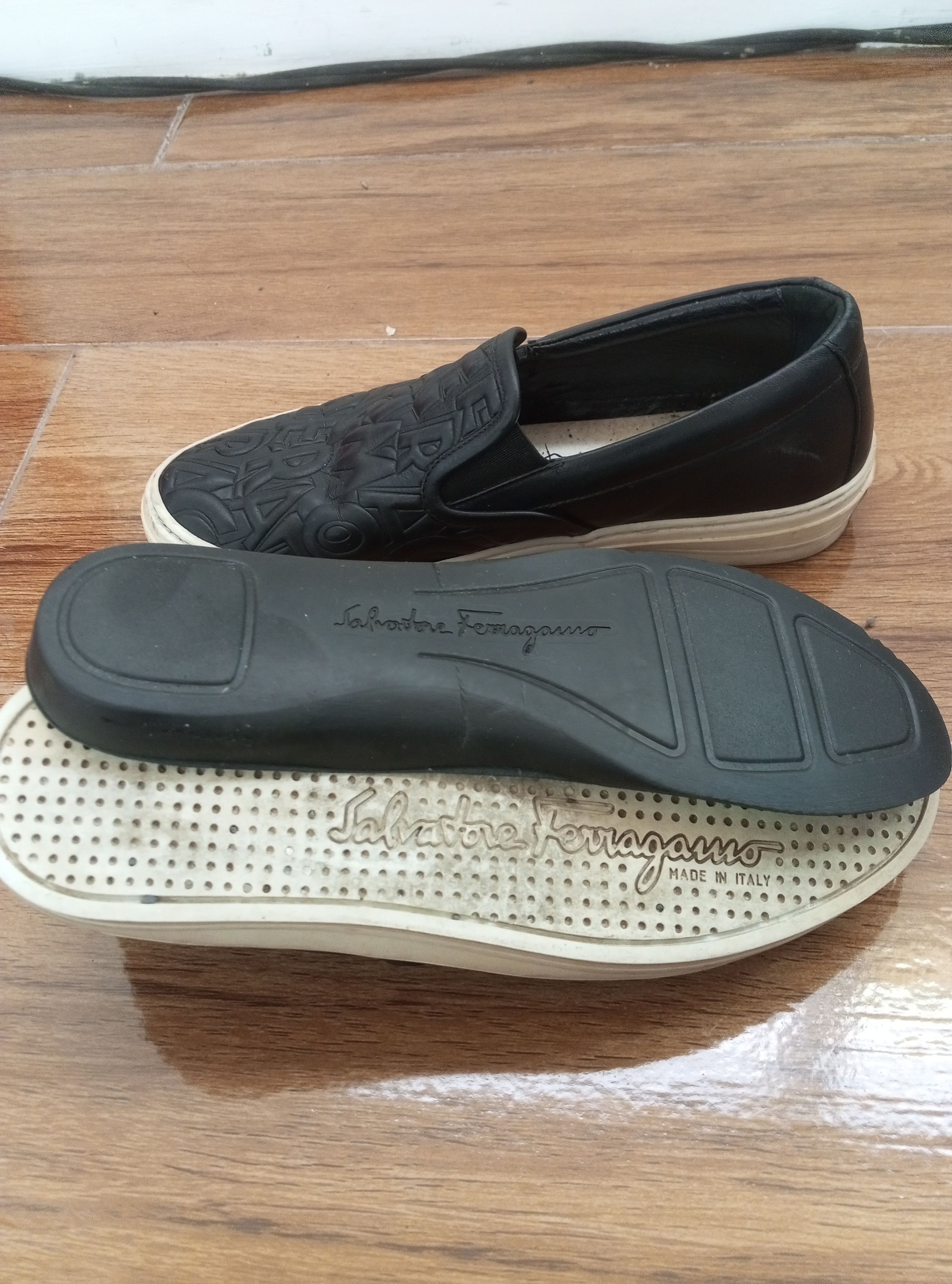 Salvatore Ferragamo Salvatore Ferragamo Black Leather Logo Embossed Sneakers Size US 6.5 / IT 36.5 - 6 Thumbnail