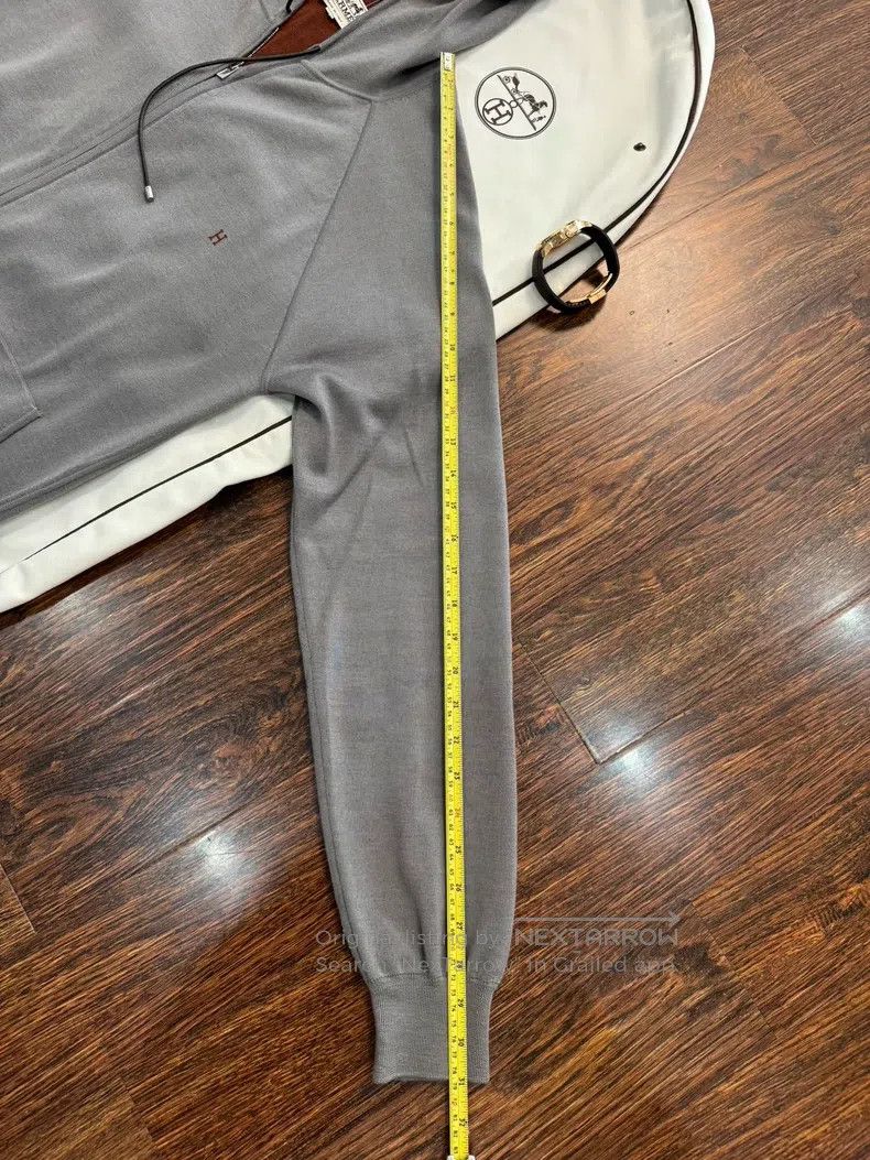 Hermes Hermes Cashmere Hoodie, 80% Cashmere, 20% Silk Size US S / EU 44-46 / 1 - 9 Thumbnail