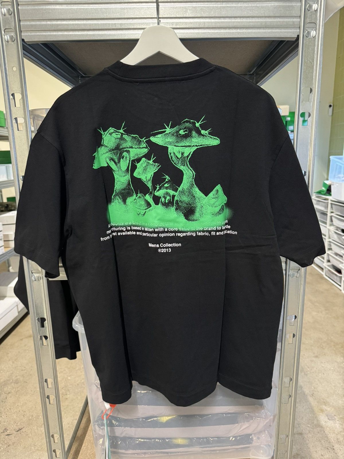 Off-White Alien Skate T-Shirt 550$ NEW