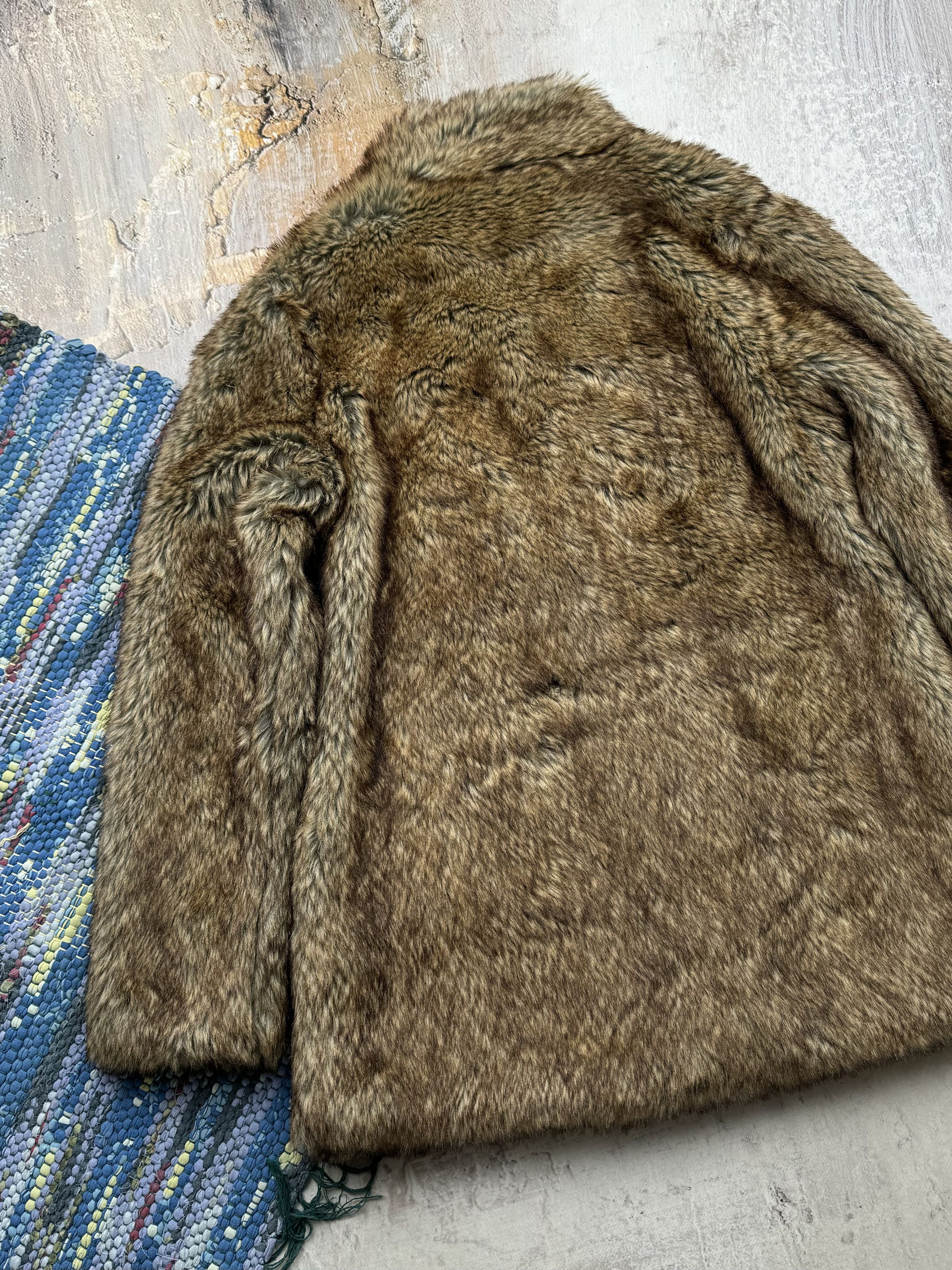 Vintage Vintage Faux Fur Coat A429D15(568) Size M / US 6-8 / IT 42-44 - 6 Thumbnail