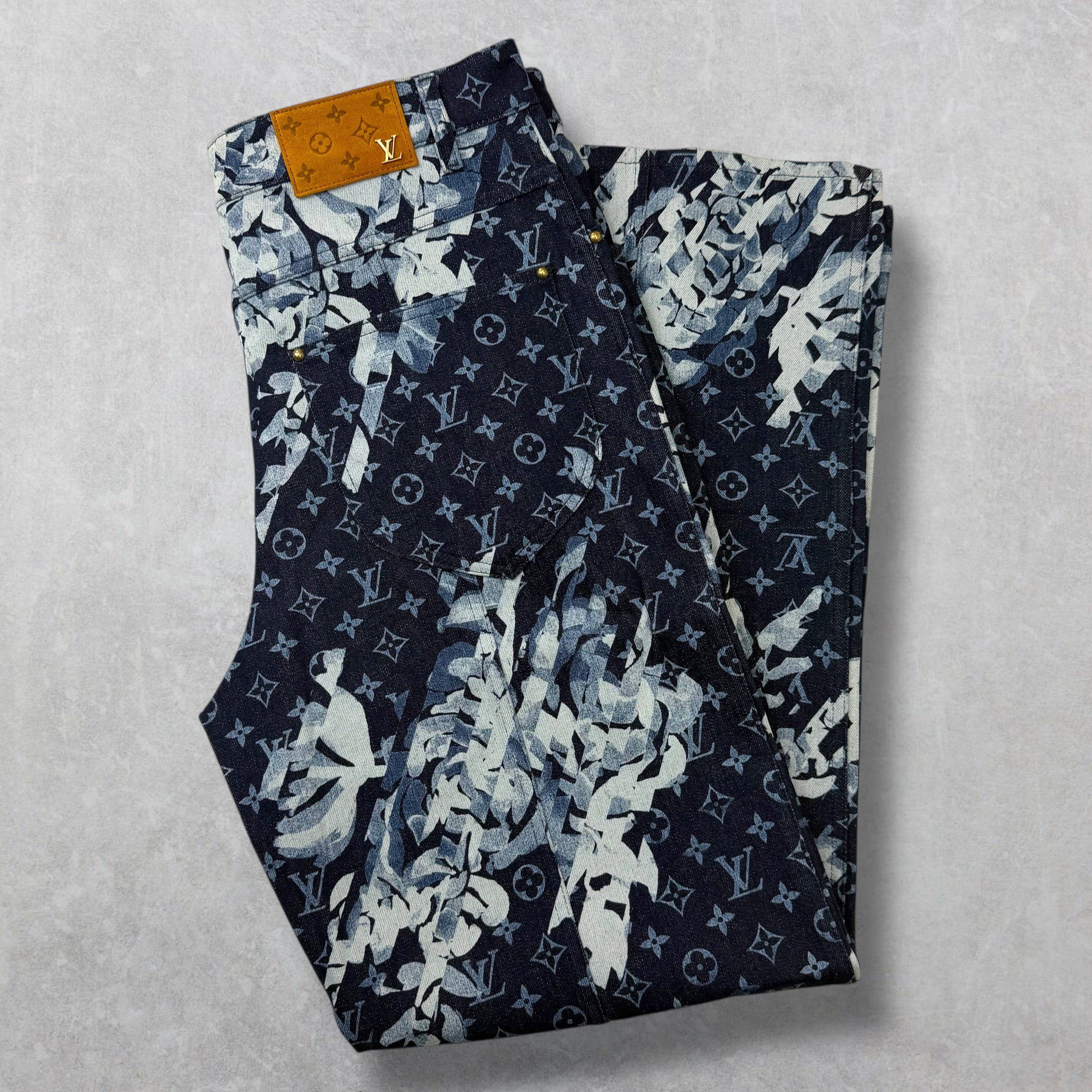 Louis Vuitton Louis Vuitton Monogram Flower Graphic Denim 34 Size US 34 / EU 50 - 1 Thumbnail