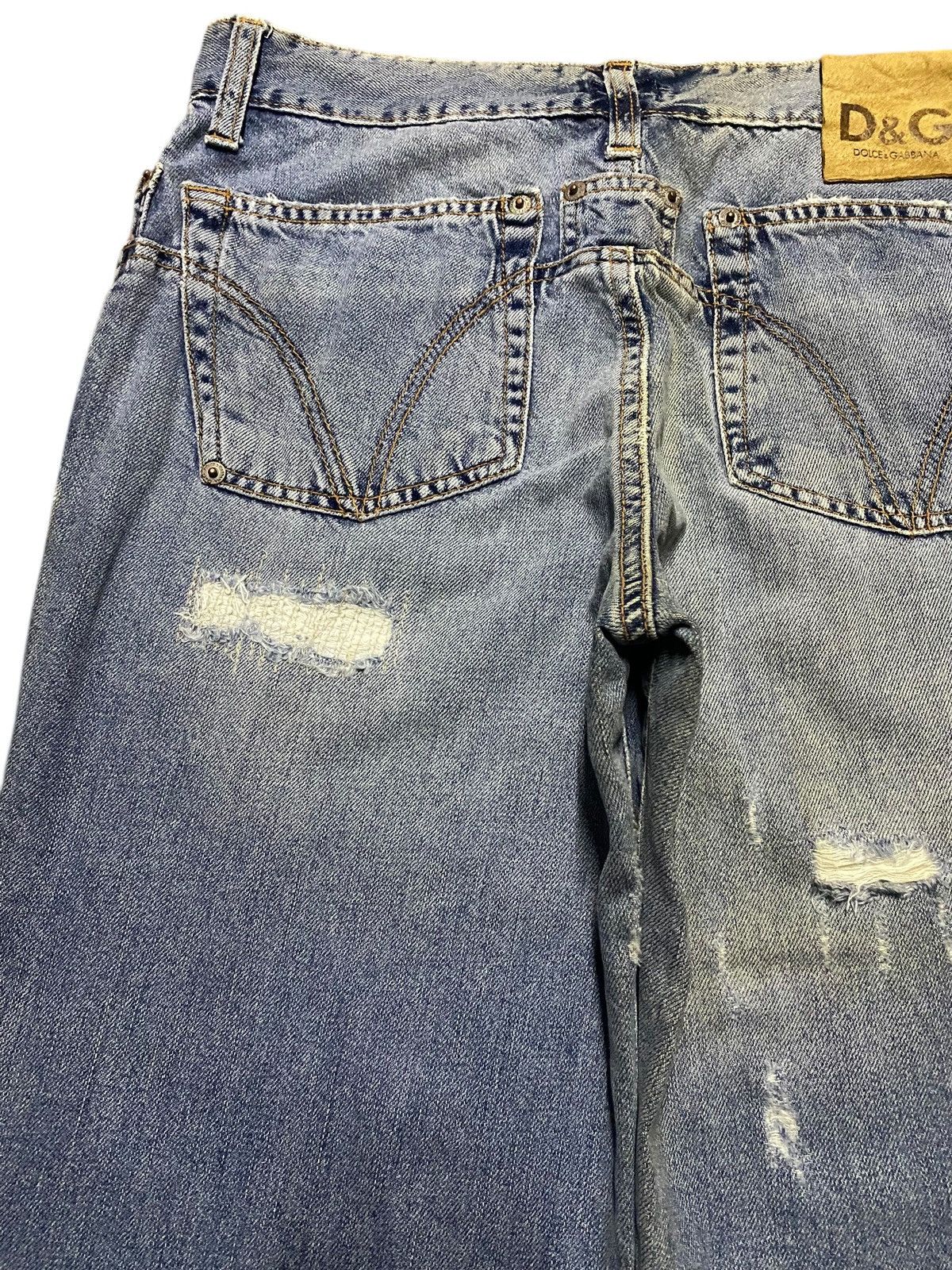 Dolce & Gabbana Vintage Dolce &. Gabbana Light Wash Distressed Enough Baggy Size US 30 / EU 46 - 9 Thumbnail