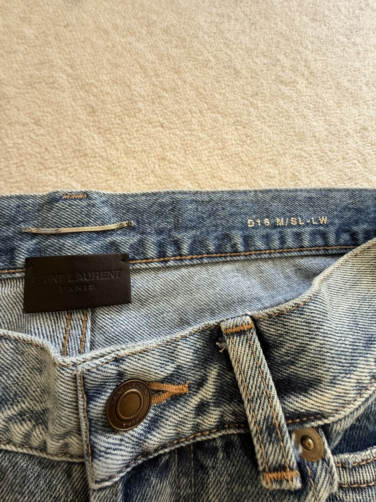 Saint Laurent Paris Saint Laurent Santa Monica wash rip trash jeans 32 grail d18 Size US 32 / EU 48 - 23 Thumbnail