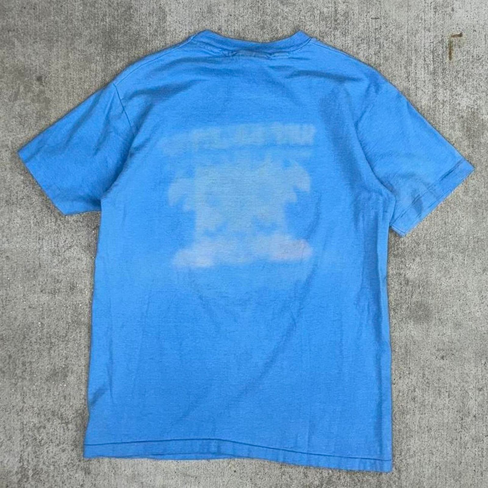 Hanes Vintage 80s surf restaurant t-shirt Size US M / EU 48-50 / 2 - 3 Thumbnail