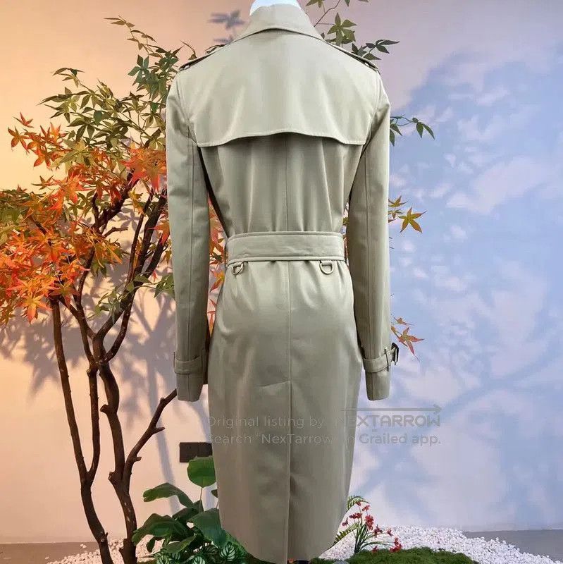 Burberry Burberry Khaki Cotton Women's Trench Coat. Size M / US 6-8 / IT 42-44 - 2 Thumbnail
