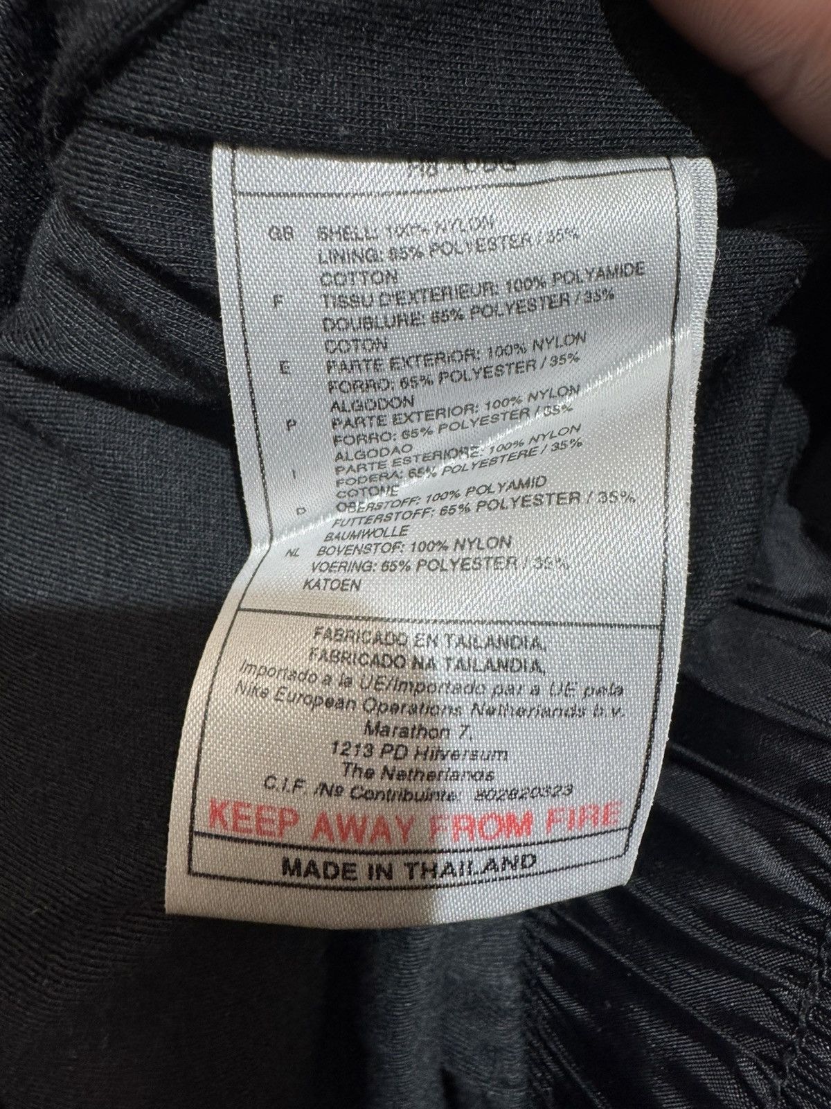 Other Nike Vintage Black Nylon Sweatshirt/Jacket Big Nike Logo Size US S / EU 44-46 / 1 - 10 Thumbnail