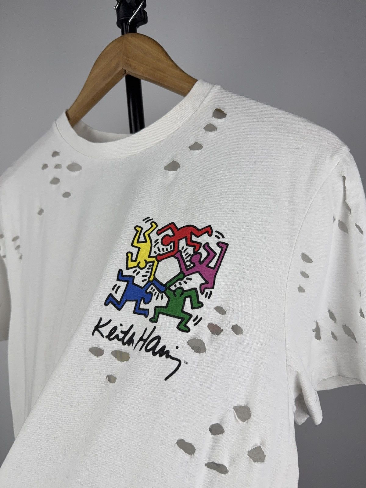 Keith Haring Vintage Distressed 00s Att Logo Keith Haring T-Shirt Size US L / EU 52-54 / 3 - 4 Thumbnail