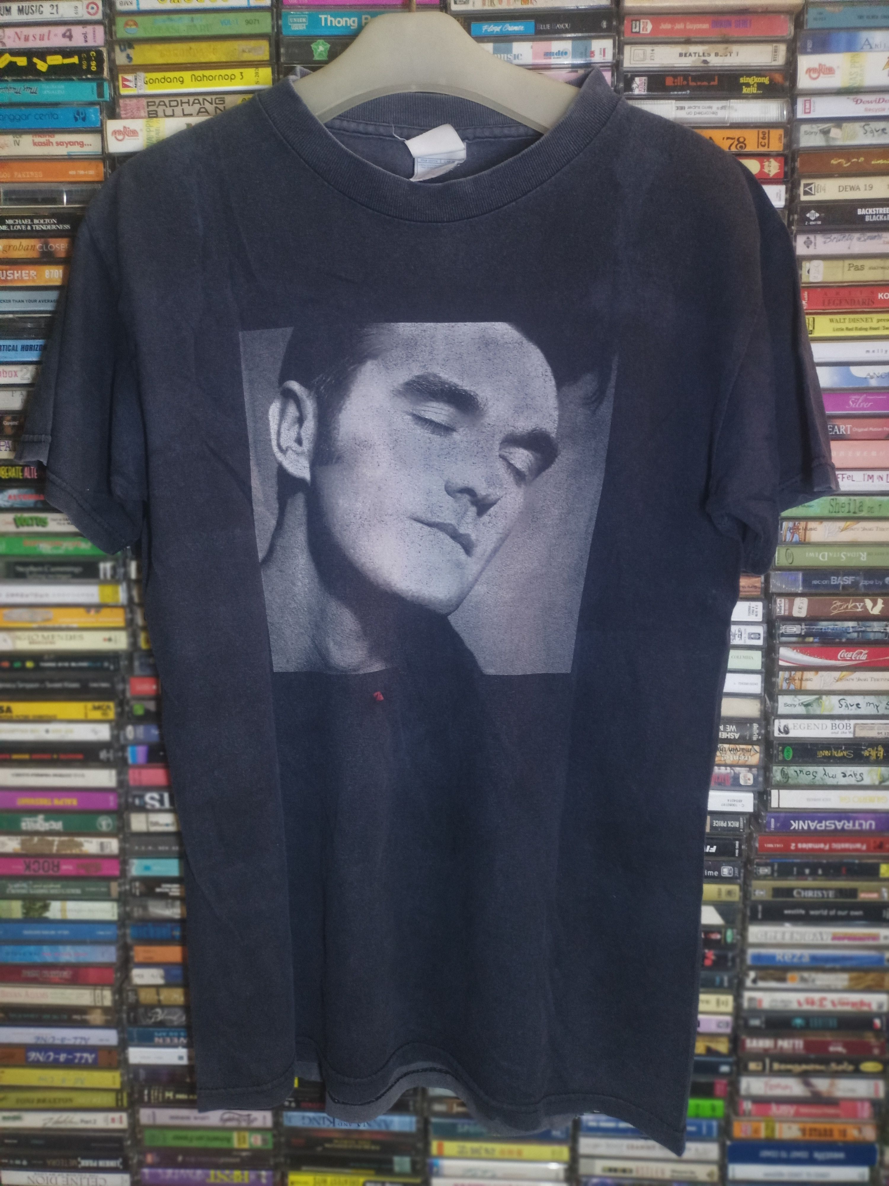 Band Tees Vintage Morrisey tees greatest hits album Size US S / EU 44-46 / 1 - 1 Thumbnail
