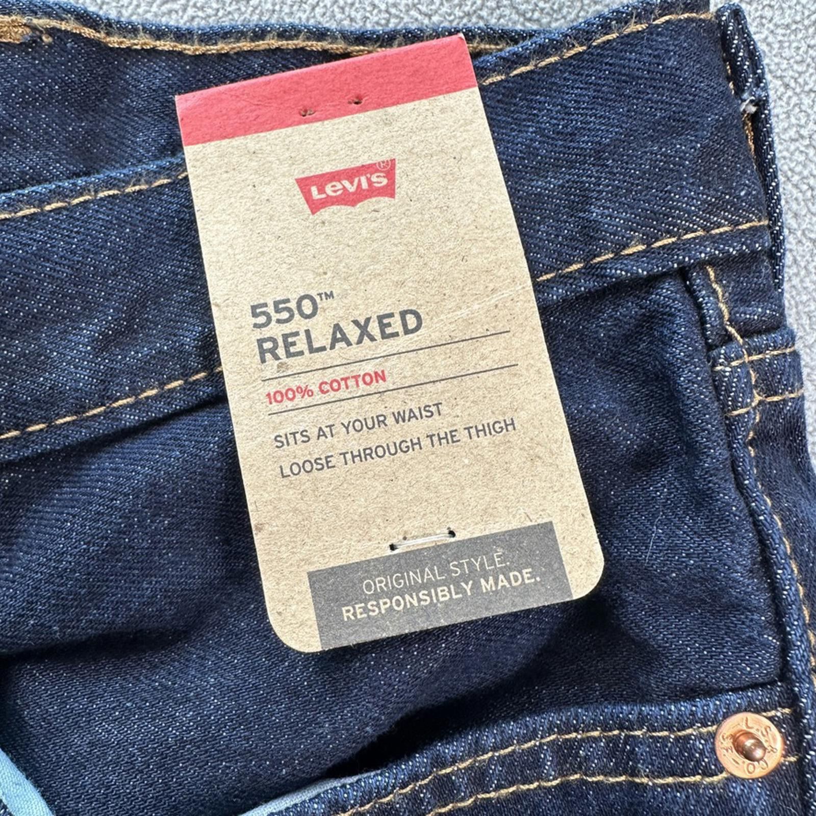Levi's Levis 550 Relaxed Mens Jeans 42x32 Blue High Rise Dark Wash Size US 42 / EU 58 - 6 Thumbnail