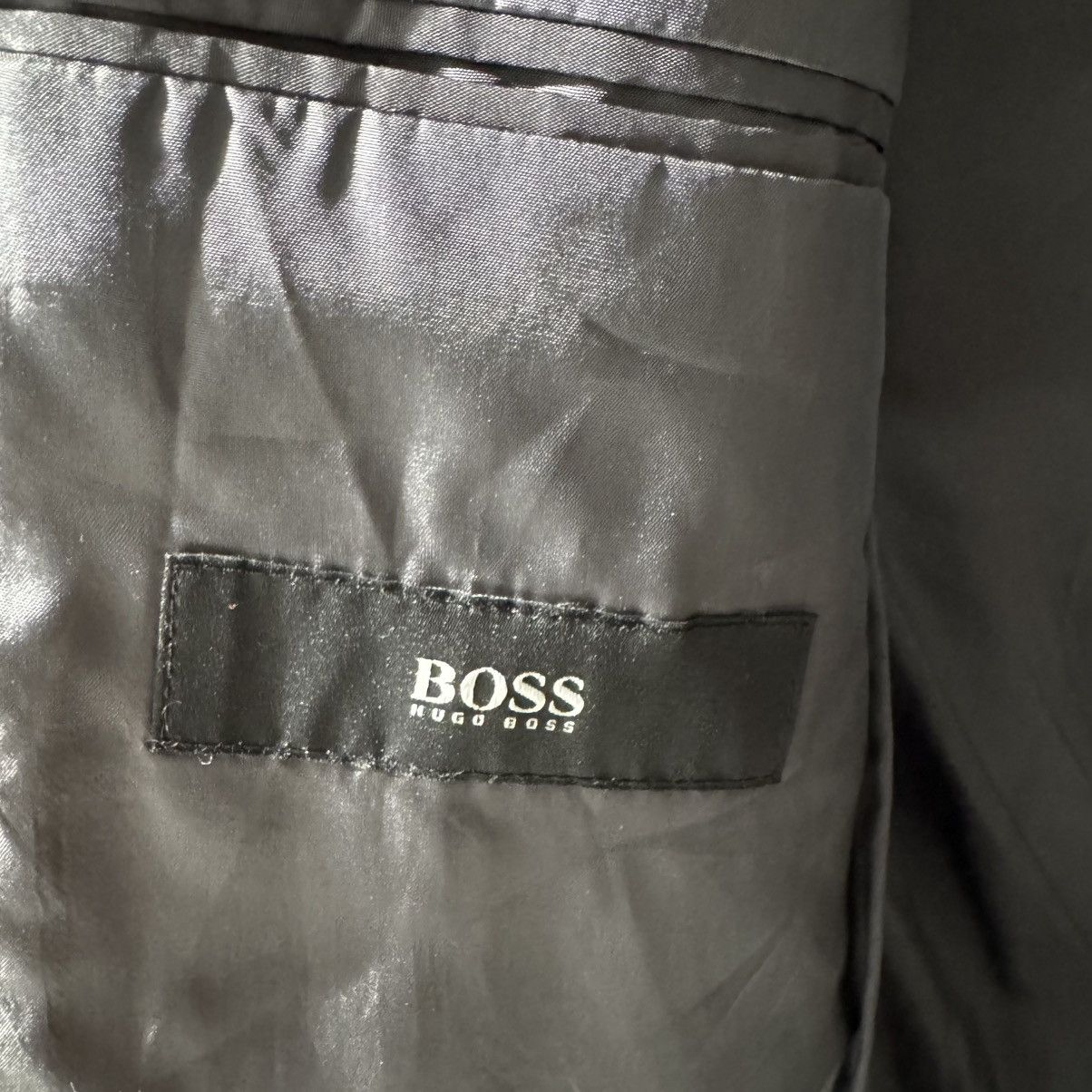 Hugo Boss Hugo Boss grey wool blazer, crafted from 100% virgin wool Size 40L - 3 Thumbnail