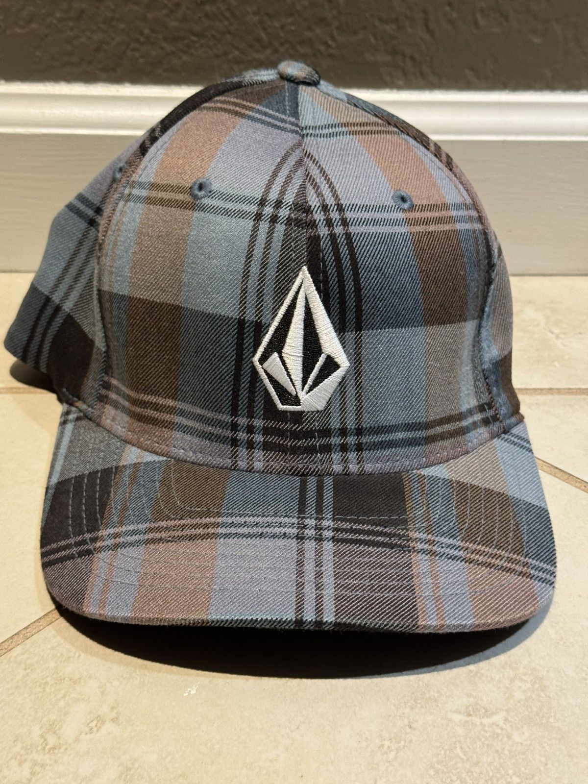 Volcom Volcom Flexfit Hat Blue Plaid Size ONE SIZE - 1 Thumbnail
