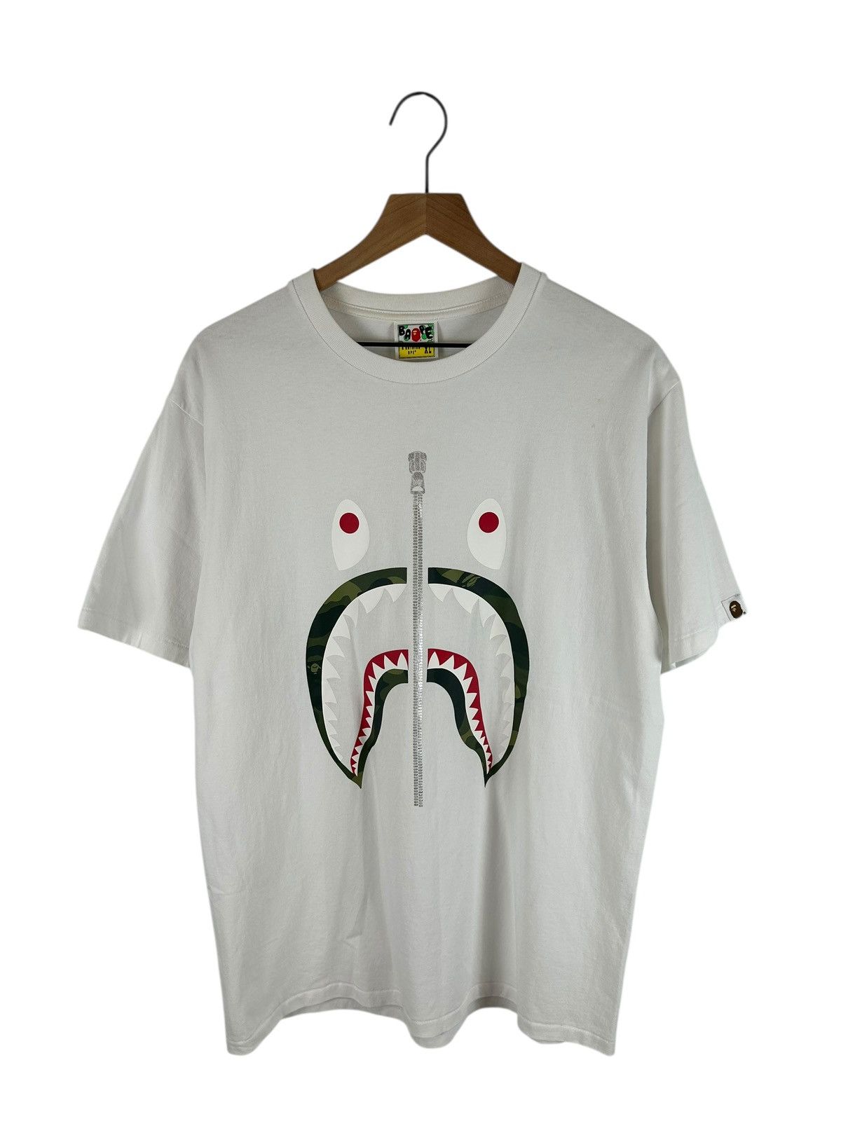 Bape Bape Shark Logo Print T-Shirt Size US XL / EU 56 / 4 - 1 Thumbnail