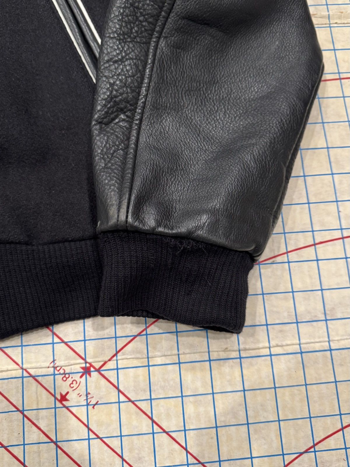 Vintage Vintage Sports Page 90’s Sports Leather & Wool Bomber Jacket Size US XL / EU 56 / 4 - 10 Thumbnail