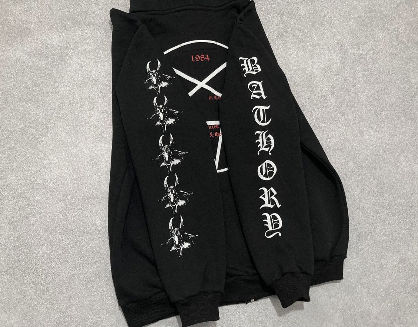 Band Tees Zip-hoodie Bathory - black metal (mayhem , venom , burzum) Size US XL / EU 56 / 4 - 8 Thumbnail