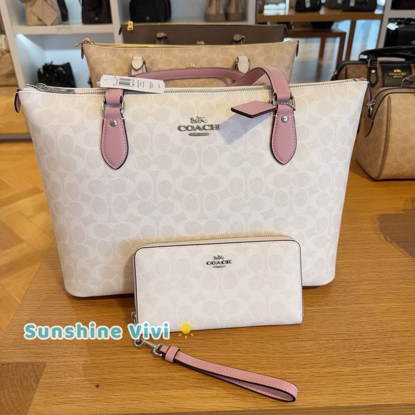 Coach NWT COACH Bundle CW381 Gallery&CW778 Wallet Chalk Carnation Size ONE SIZE - 1 Thumbnail