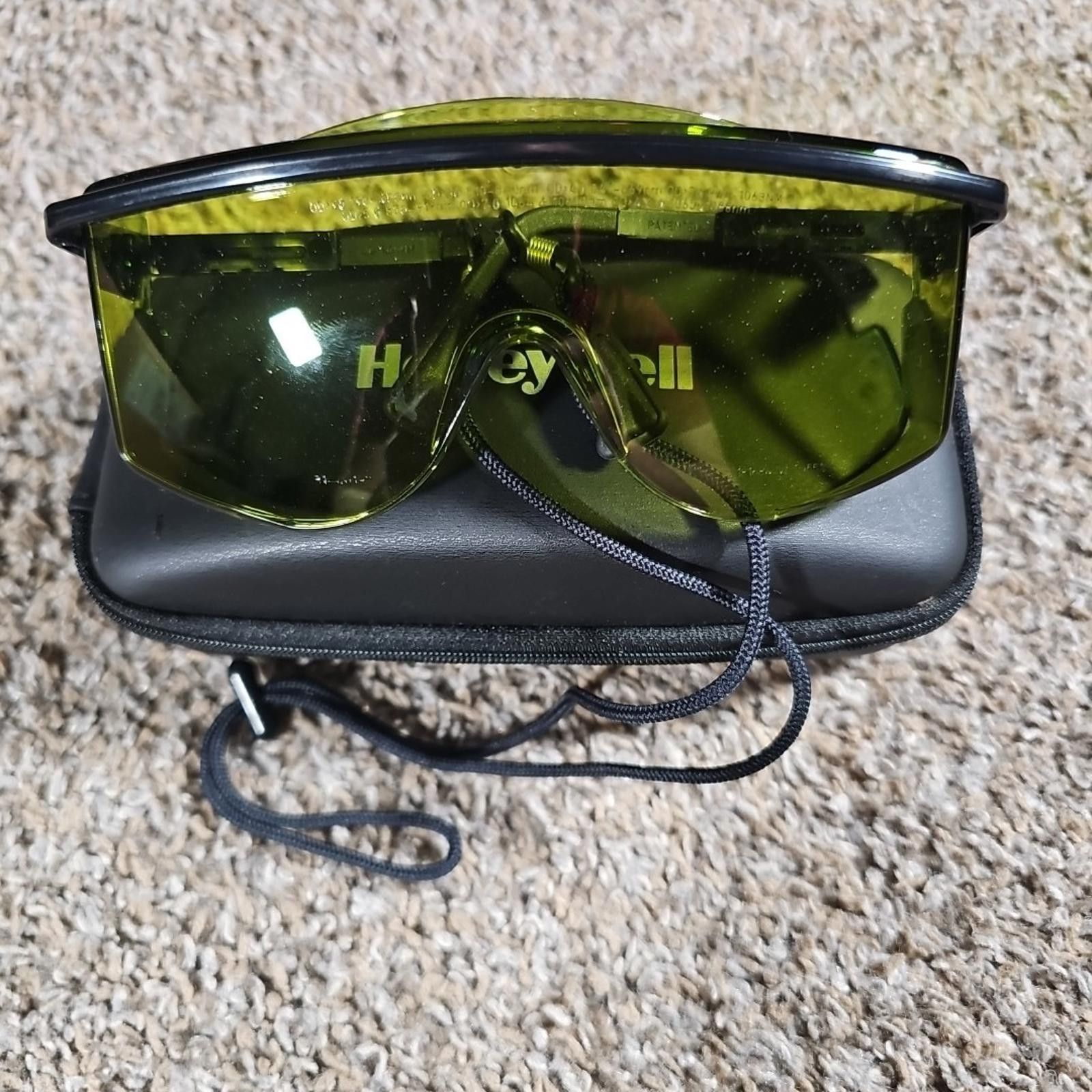 Other Honeywell laser eye goggles 130-150mm Size ONE SIZE - 1 Thumbnail