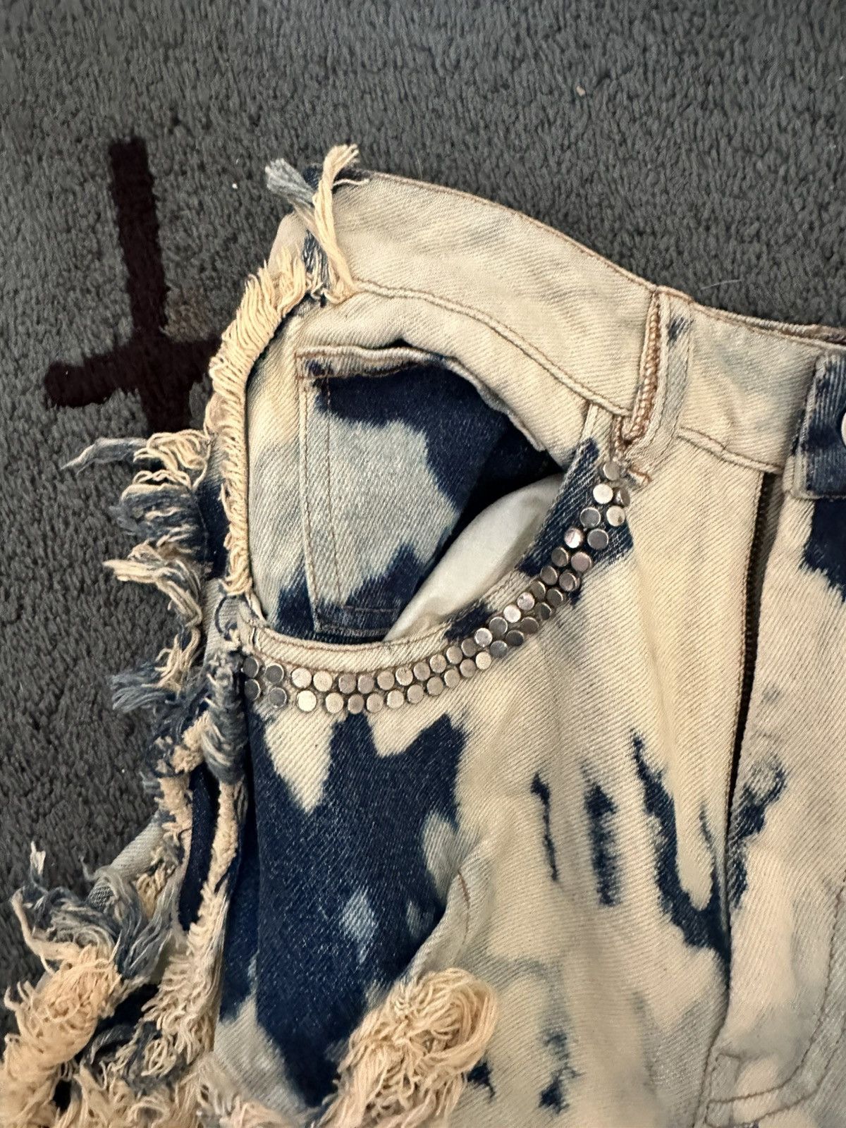 ASHISH Ashish Fall 2015 Faux Fur Studded Bleached Denim Jeans Size 26" / US 2 / IT 38 - 7 Thumbnail