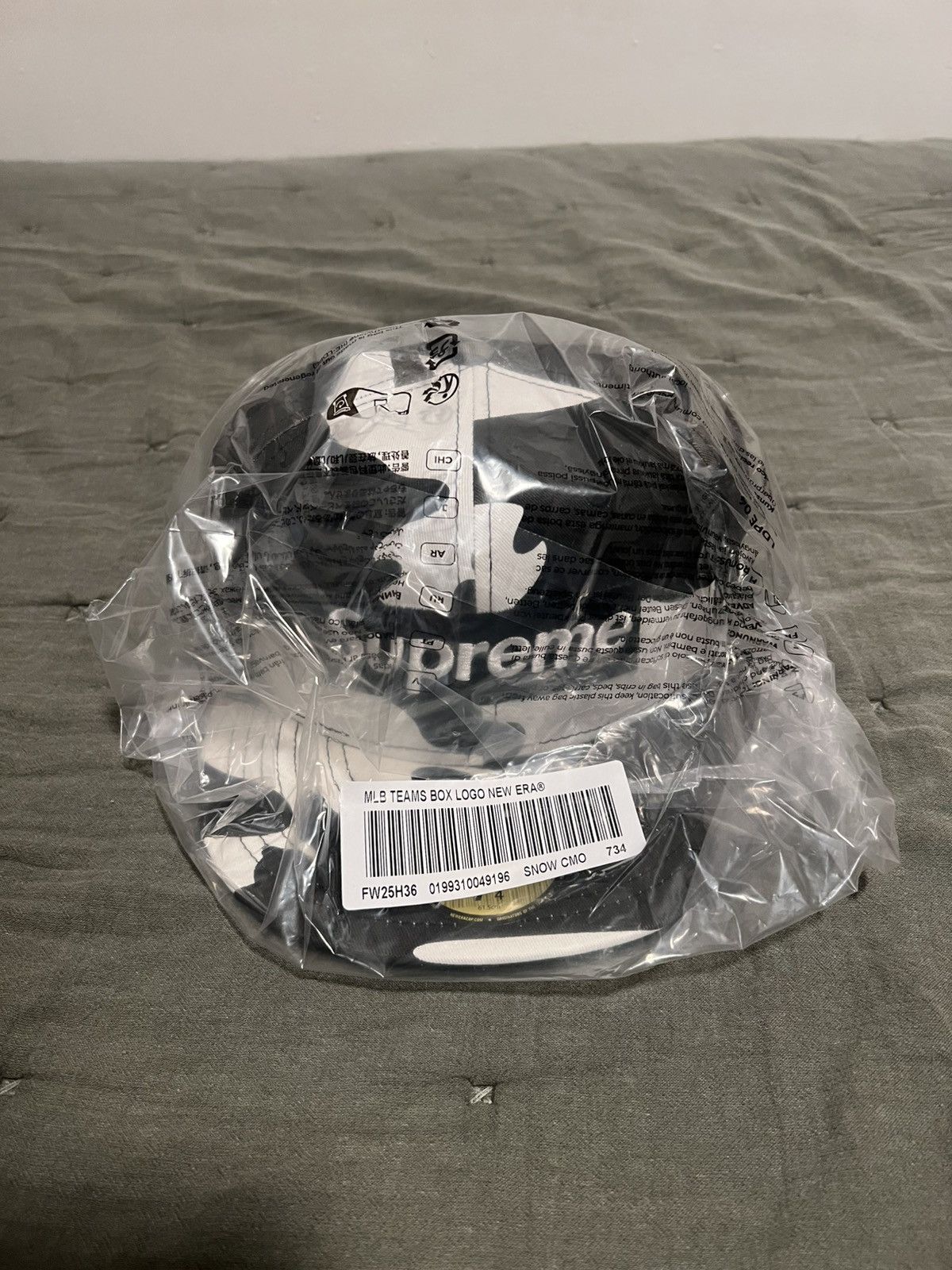 MLB × New Era × Supreme Supreme MLB Teams Box Logo New Era Size 7 3/4 Size ONE SIZE - 1 Thumbnail