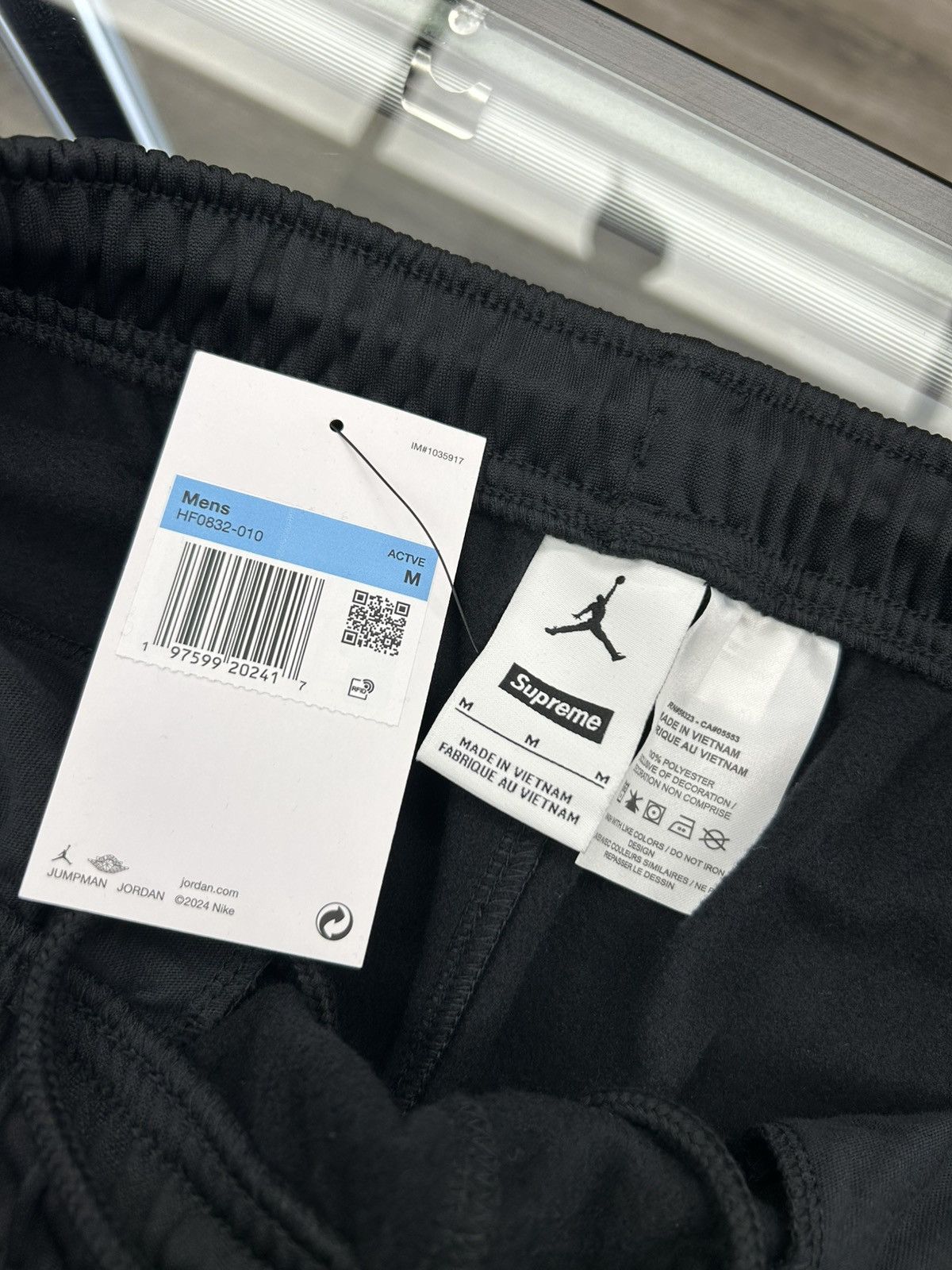 Jordan Brand × Nike × Supreme Supreme x Jordan Tricot Track Pants Size US 32 / EU 48 - 9 Thumbnail