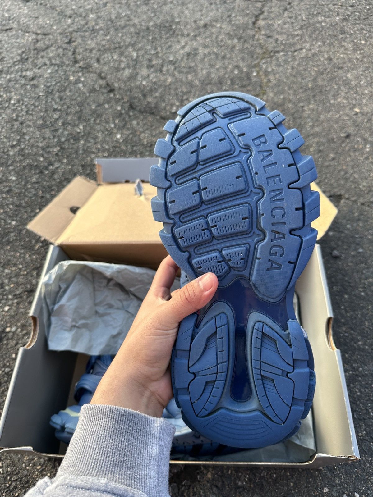 Balenciaga Balenciaga LED Marina Blue Size US 11 / EU 44 - 11 Thumbnail