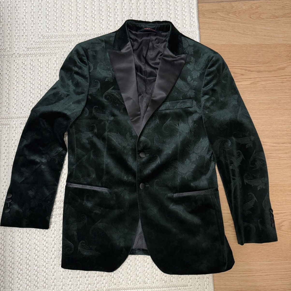 Egara Egara blazer40S Greenvelvet Slim Fit Embossed PaisleyJacket Size 40S - 1 Thumbnail