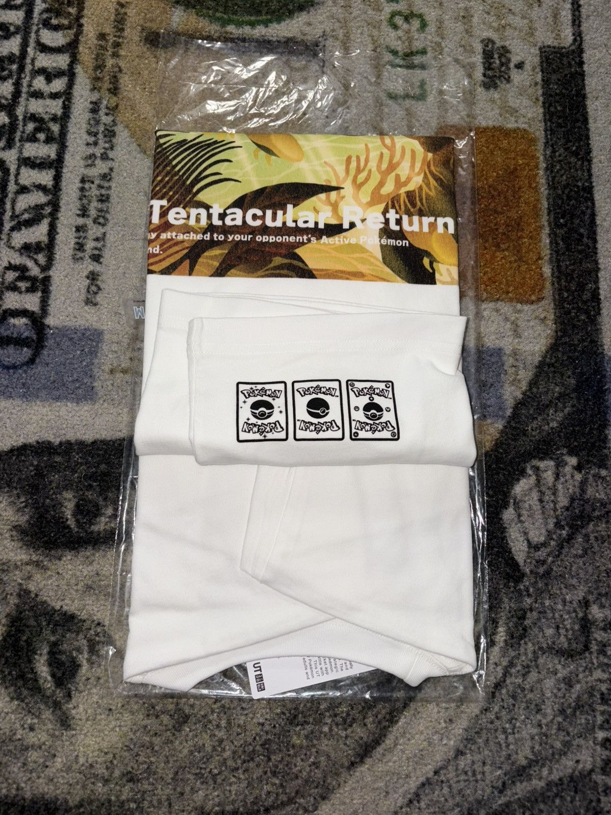 Pokemon × Uniqlo UNIQLO Pokemon Summer Omanyte Tentacular Return Tee Size US L / EU 52-54 / 3 - 2 Thumbnail