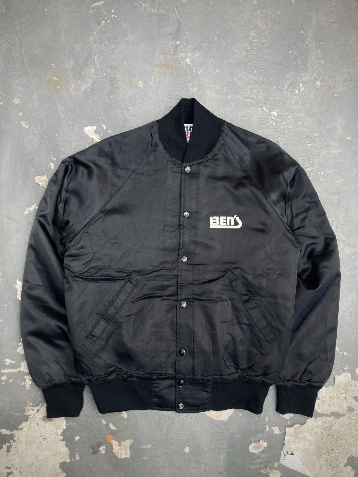 Other Vintage 80s United Sports Apparel Satin Bomber Jacket Size US M / EU 48-50 / 2 - 2 Thumbnail