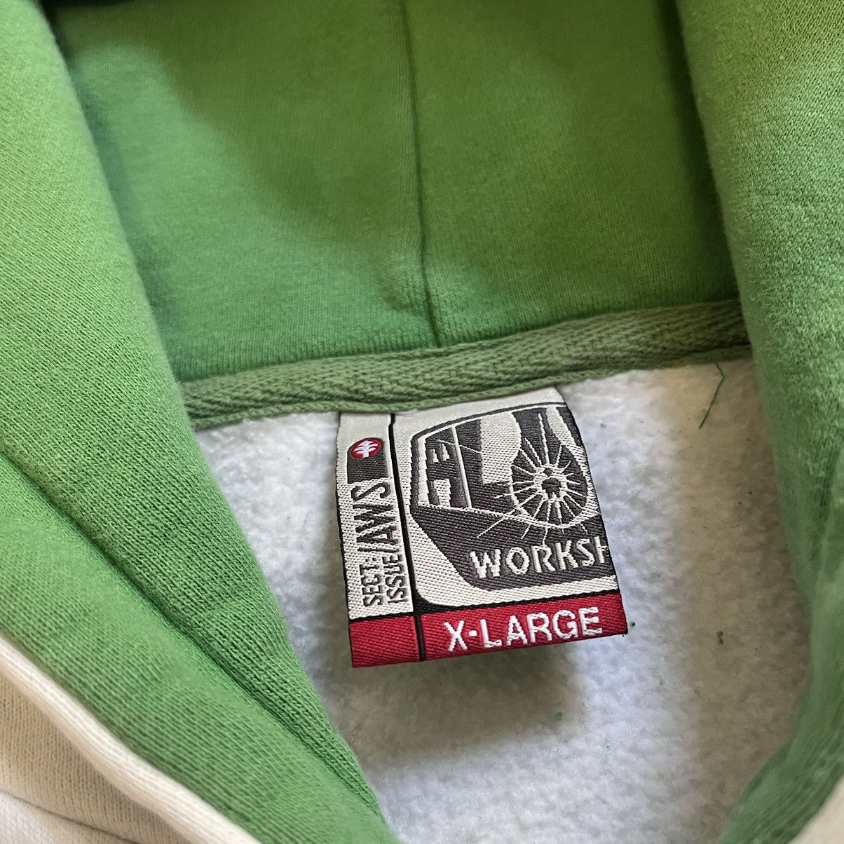 Alien Workshop Vintage Alien Workshop Skate XL Hoodie Sweatshirt Size US XL / EU 56 / 4 - 4 Thumbnail