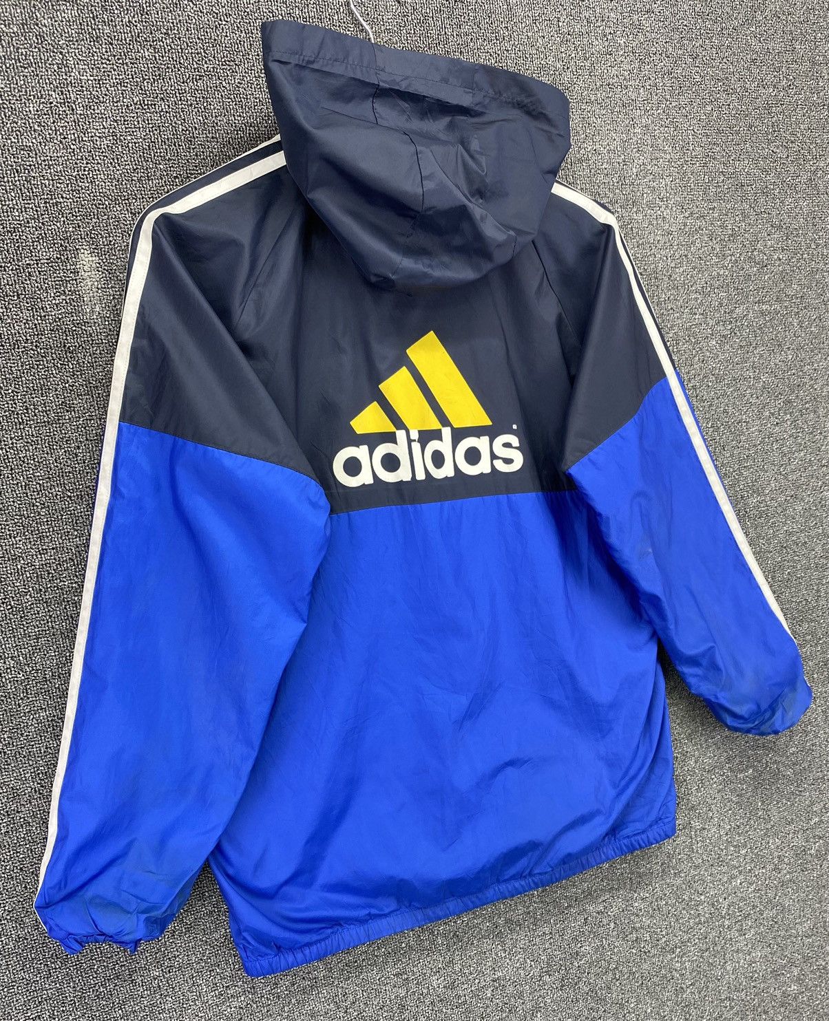 Adidas Tukar brand Size M / US 6-8 / IT 42-44 - 2 Thumbnail