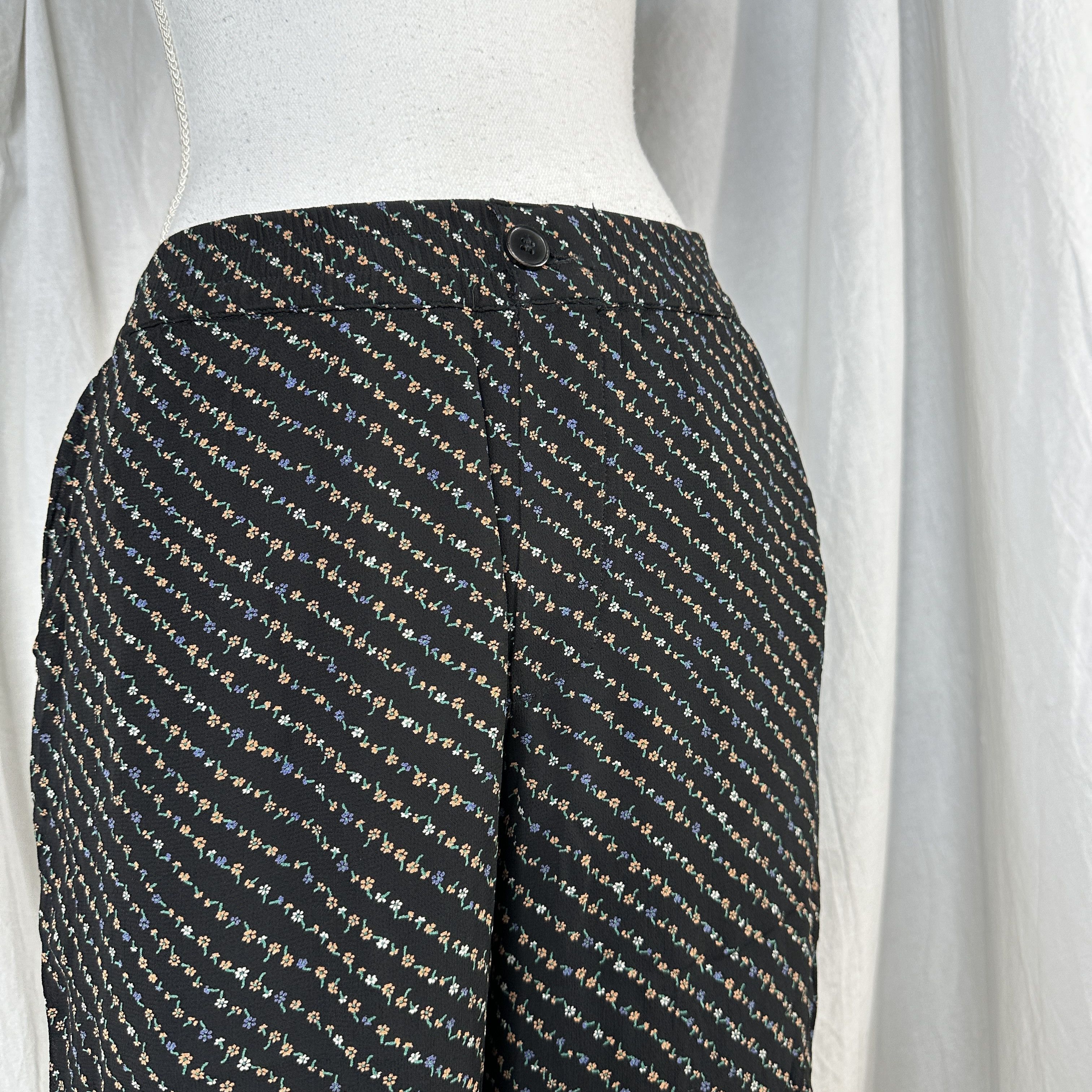 Ganni × Vintage Vintage Casual Y2K Ganni Flower Printed Viscose Pants Size 27" / US 4 / IT 40 - 6 Thumbnail