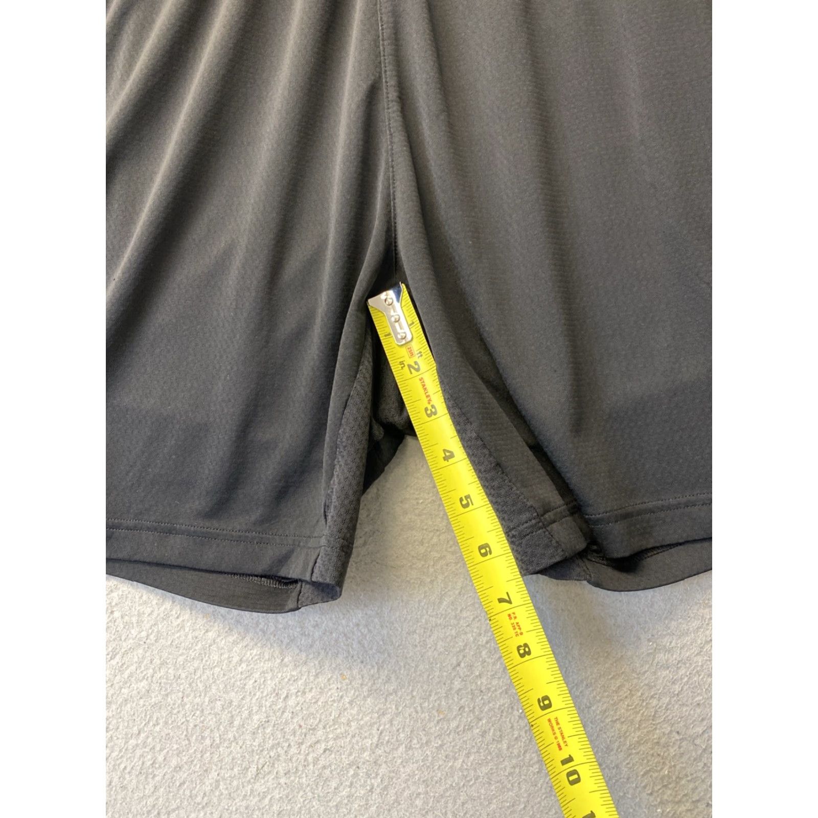 Adidas adidas Women's Running Shorts Athletic Activewear XXL Black Sports Running Style Size 40" / US 18 - 4 Thumbnail