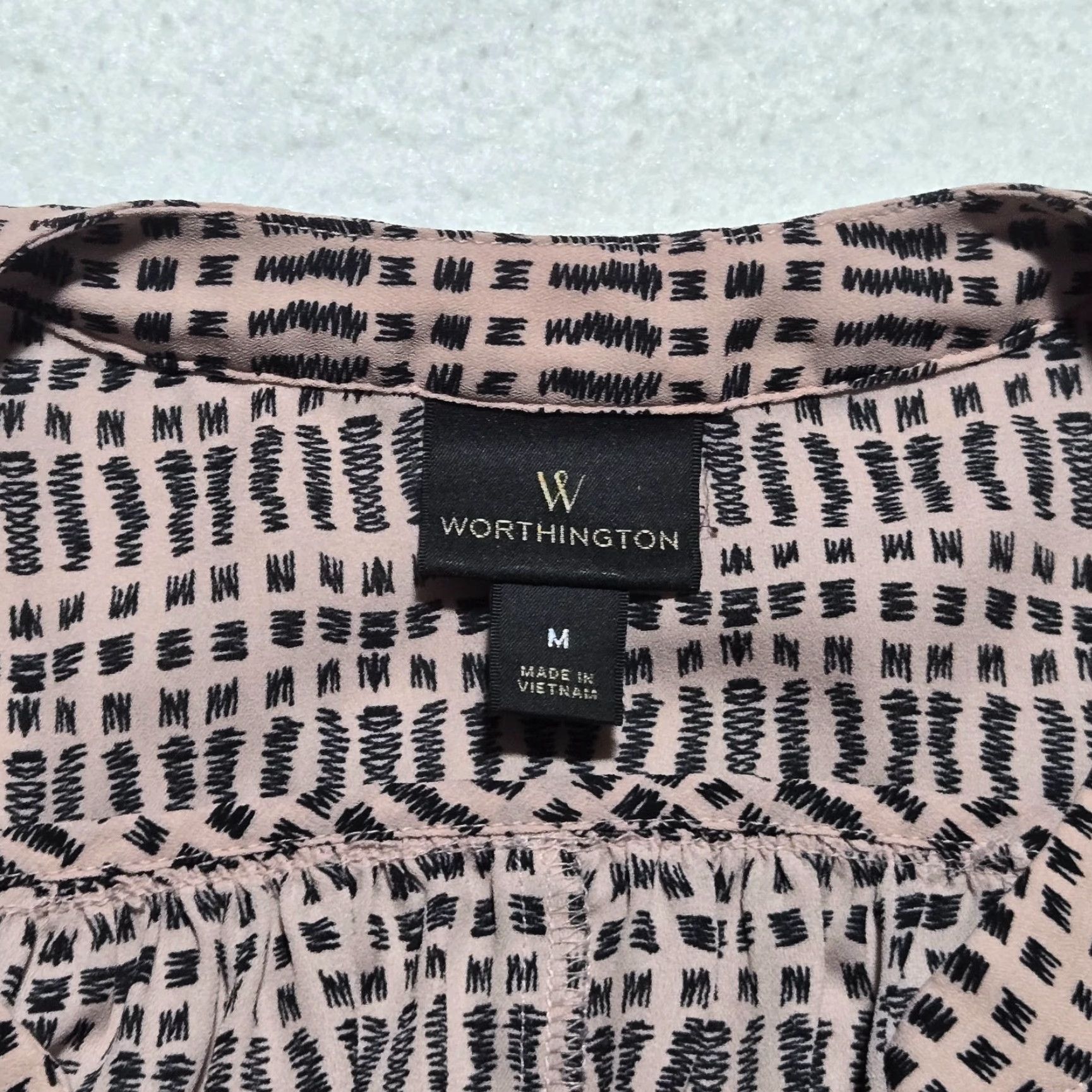 Worthington Worthington Shirt Adult Womens Light Pink V-Neck Short Sleeve Medium M Size L / US 10 / IT 46 - 3 Thumbnail