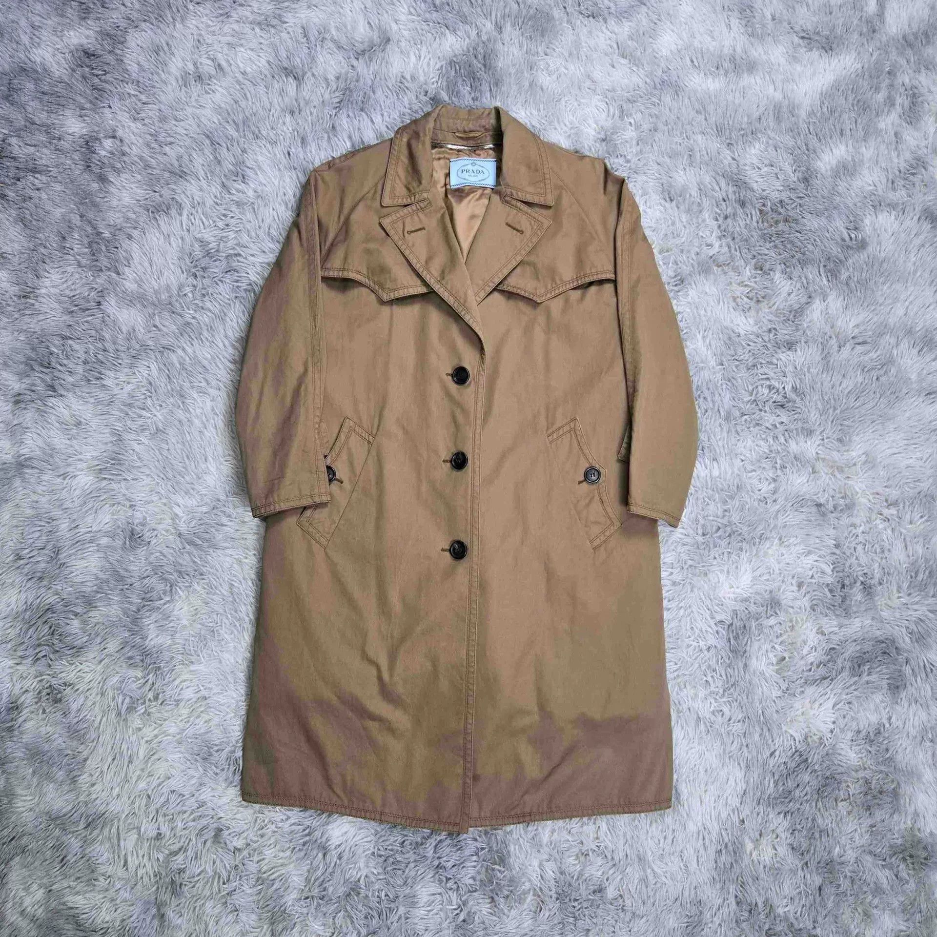 Prada Prada Beige Trench Coat Outerwear Size US S / EU 44-46 / 1 - 1 Thumbnail
