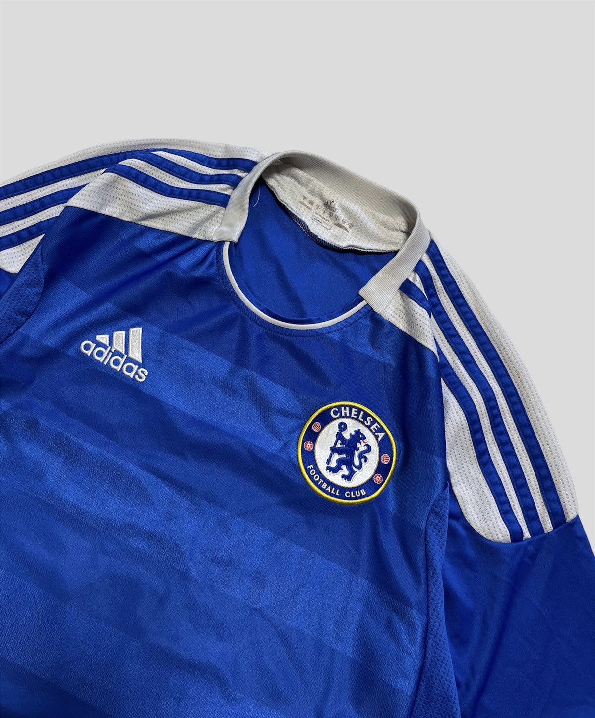Vintage Vintage Adidas Chelsea MATA Jersey Size US M / EU 48-50 / 2 - 4 Thumbnail