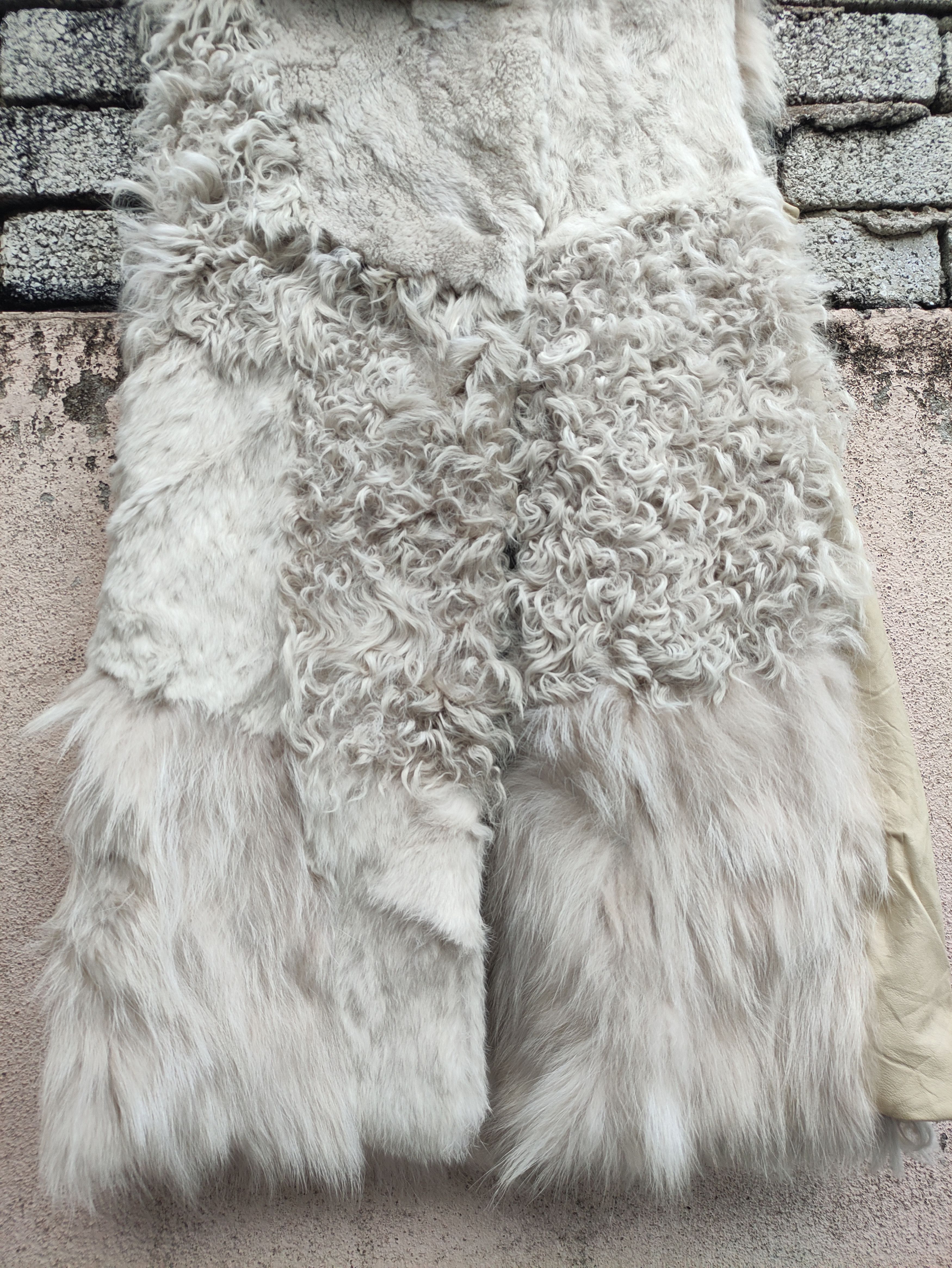 Japanese Brand D'deMOO PATCHWORK FAUX FUR RABBIT RACCOON GILET VEST HOODED Size S / US 4 / IT 40 - 10 Thumbnail