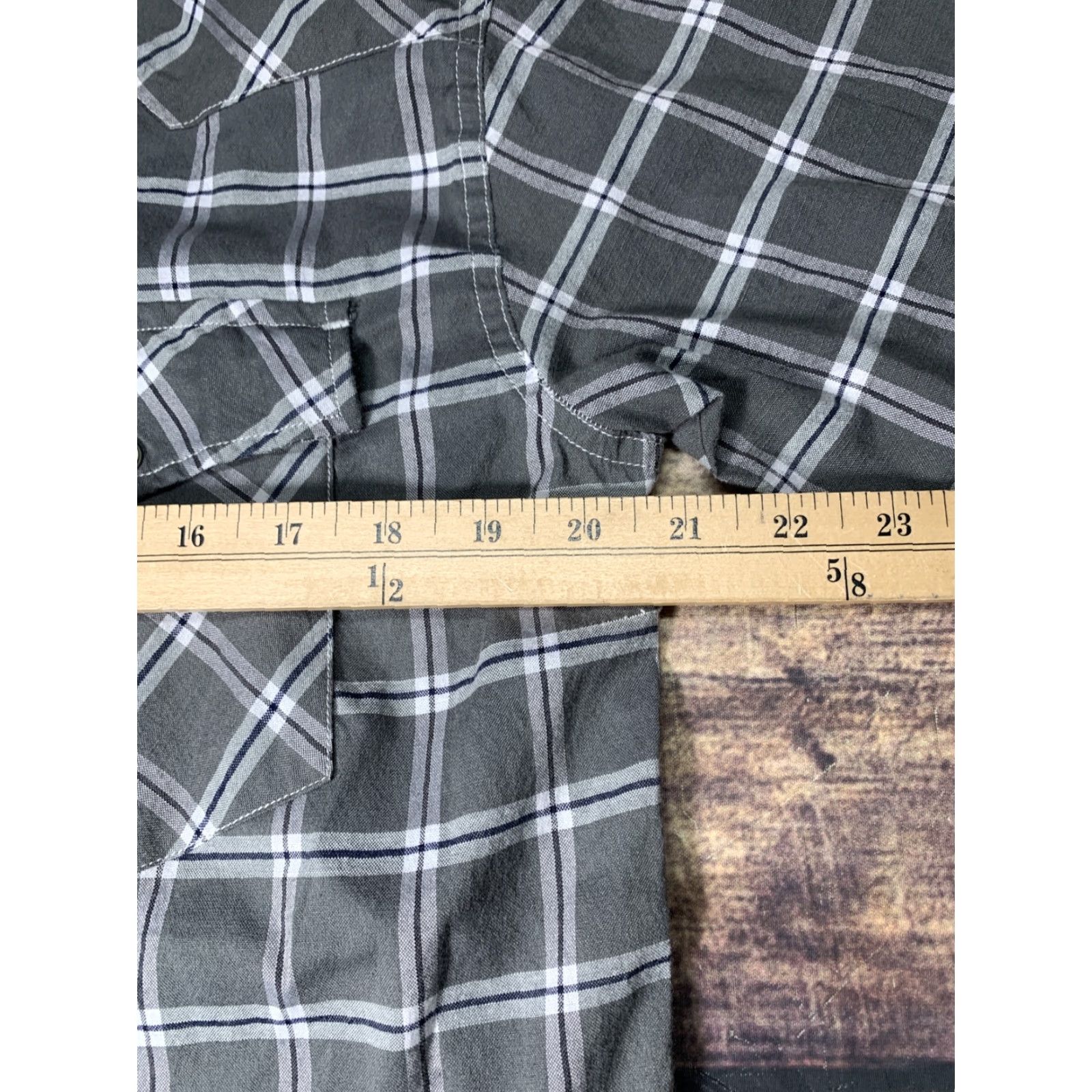 Vintage Western Casual Casual Country Mens Short Sleeve Pearl Snap Plaid Gray Large Shirt Size US L / EU 52-54 / 3 - 4 Thumbnail