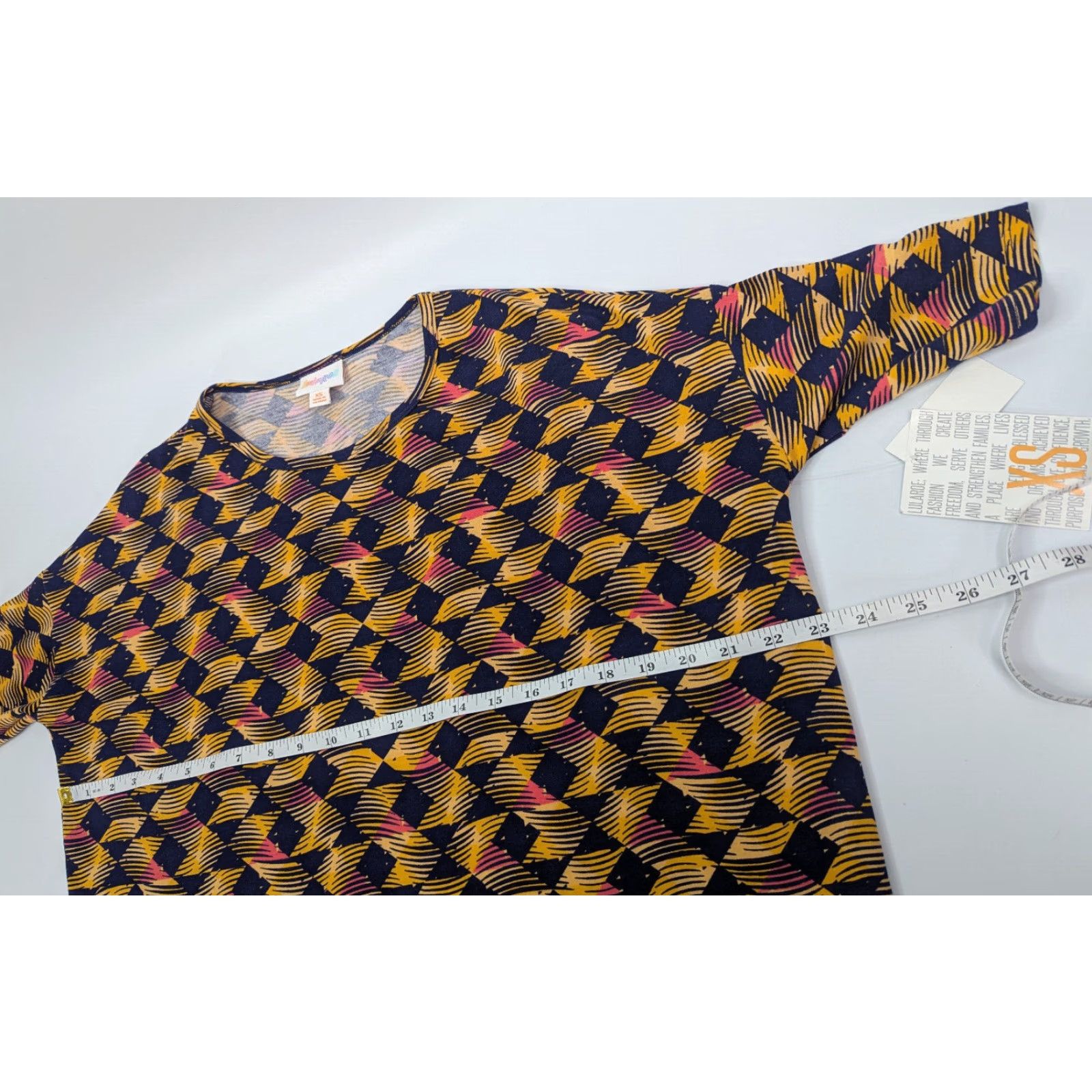 Vintage VINTAGE NWT LulaRoe Irma Tunic Womens XS Geometric Yellow Stretch Shirt Size XS / US 0-2 / IT 36-38 - 4 Thumbnail