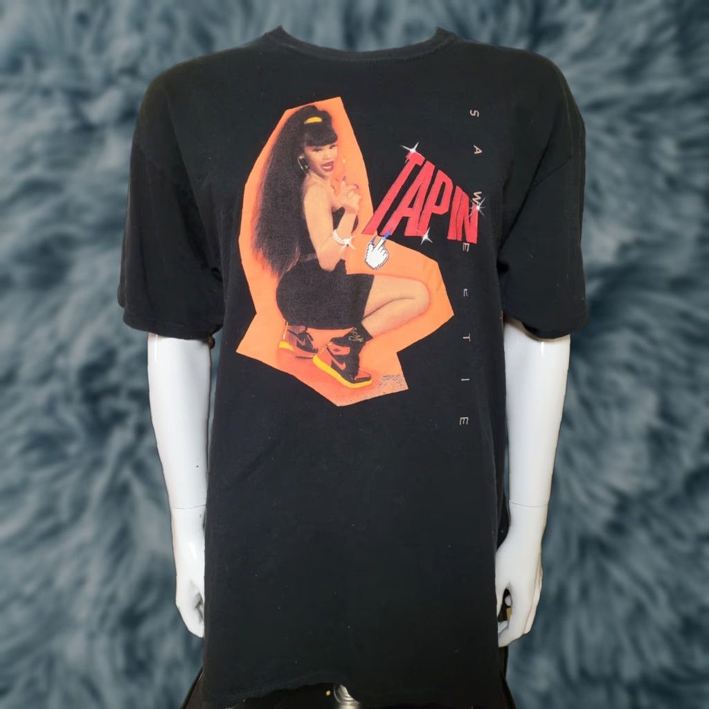 Gildan Saweetie Tap In T Shirt Adult XL Black 100% Cotton Gildan Graphic Tee Music Rap Hip-Hop Mens Shirts Size US XL / EU 56 / 4 - 1 Thumbnail