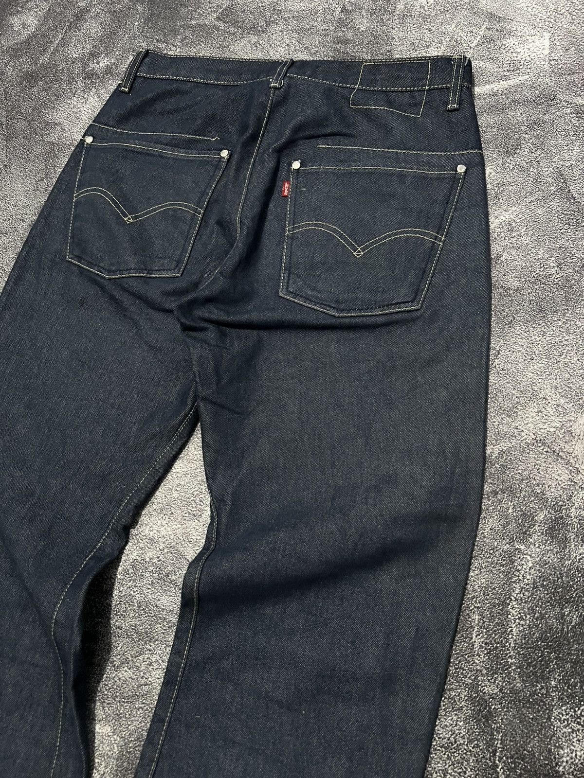 Levi's Levi’s Engineered Twisted Jeans Size US 31 - 7 Thumbnail