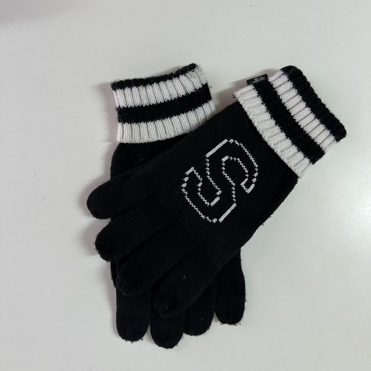 Stussy Vintage Rare Stussy Knit Gloves Size ONE SIZE - 3 Thumbnail