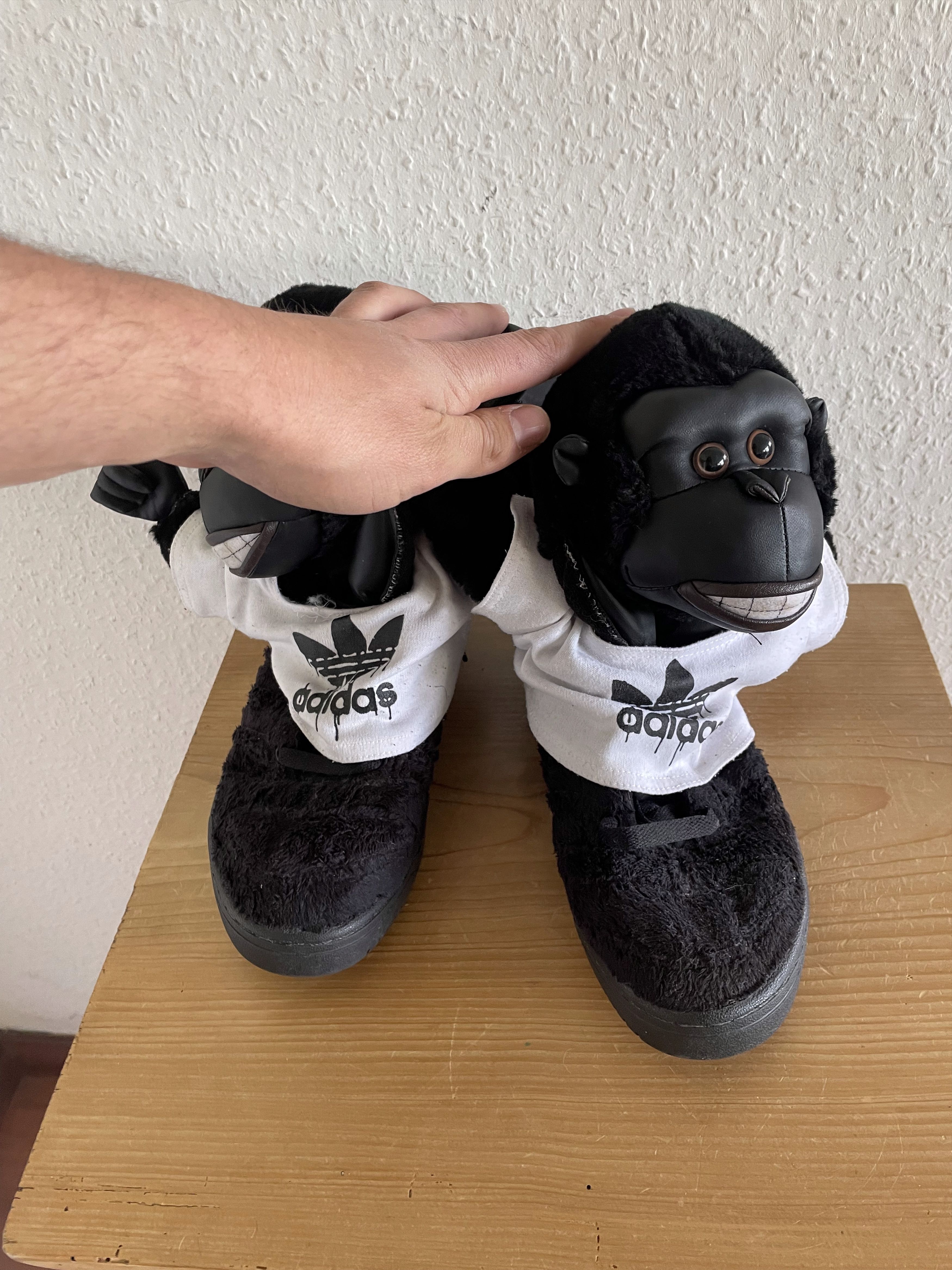 Adidas × Jeremy Scott Gorilla Sneaker Size US 7.5 / EU 40-41 - 1 Thumbnail