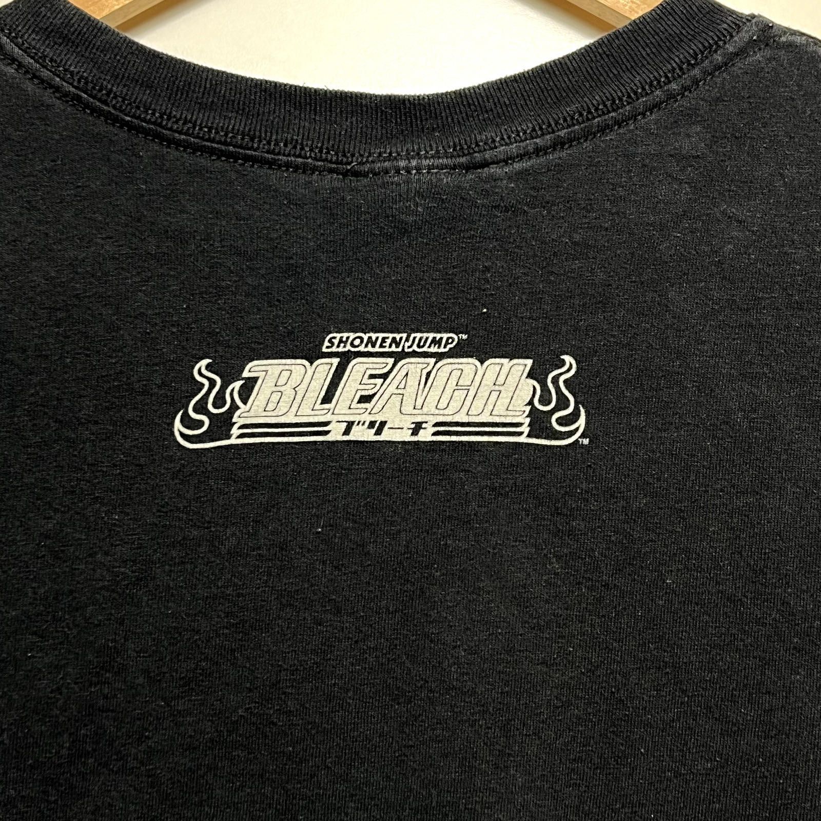 Bleach Vintage Bleach Ichigo Kurosaki T-Shirt M Anime Funamation Size US M / EU 48-50 / 2 - 12 Thumbnail