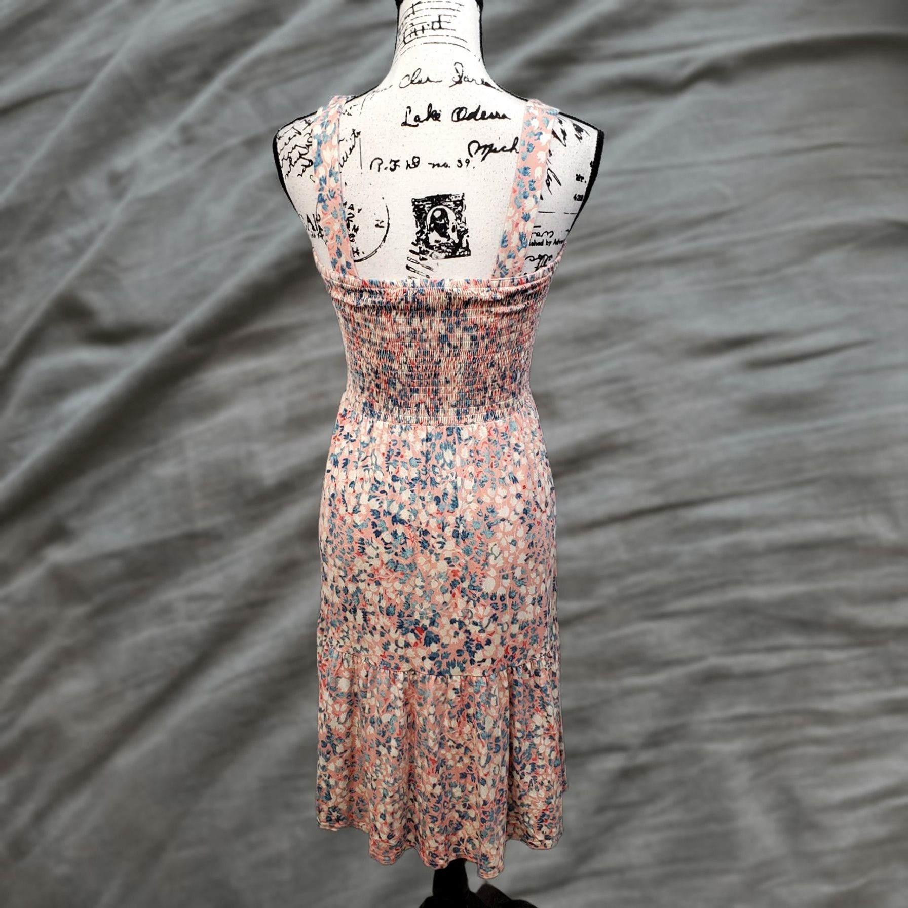 Loft LOFT Women's XS Multicolor Floral Tiered Dress Smocked Chest Straps Wave Backless Sleeveless Shirt Dress Size XS / US 0-2 / IT 36-38 - 1 Thumbnail