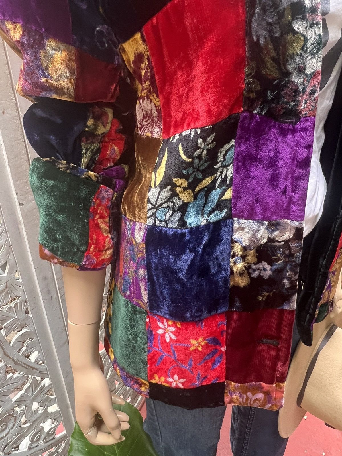 Vintage Vintage 90s quilted velvet patchwork jacket size M Size M / US 6-8 / IT 42-44 - 5 Thumbnail