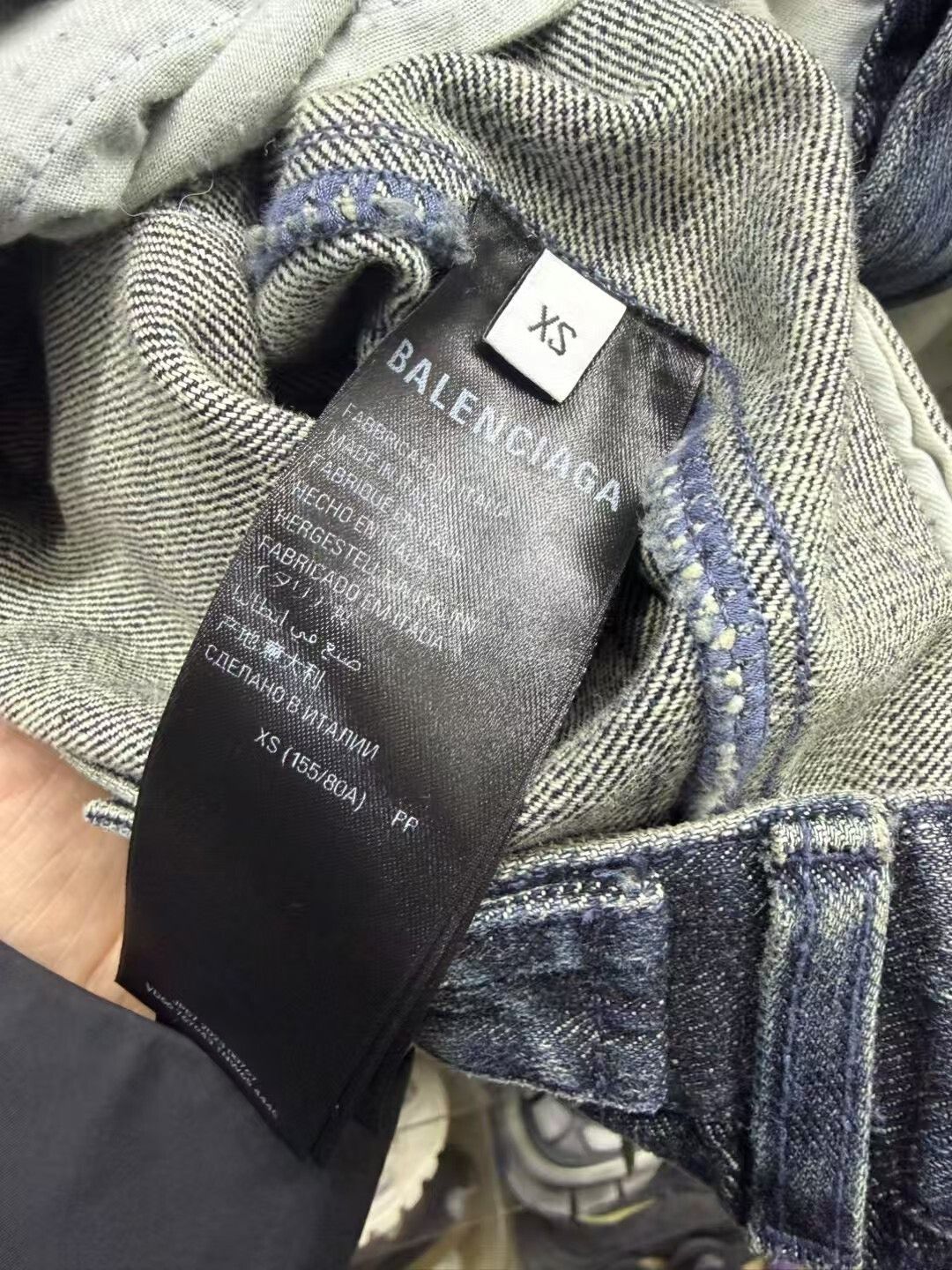 Balenciaga balenciaga oversized denim jacket uni Size US XS / EU 42 / 0 - 6 Thumbnail
